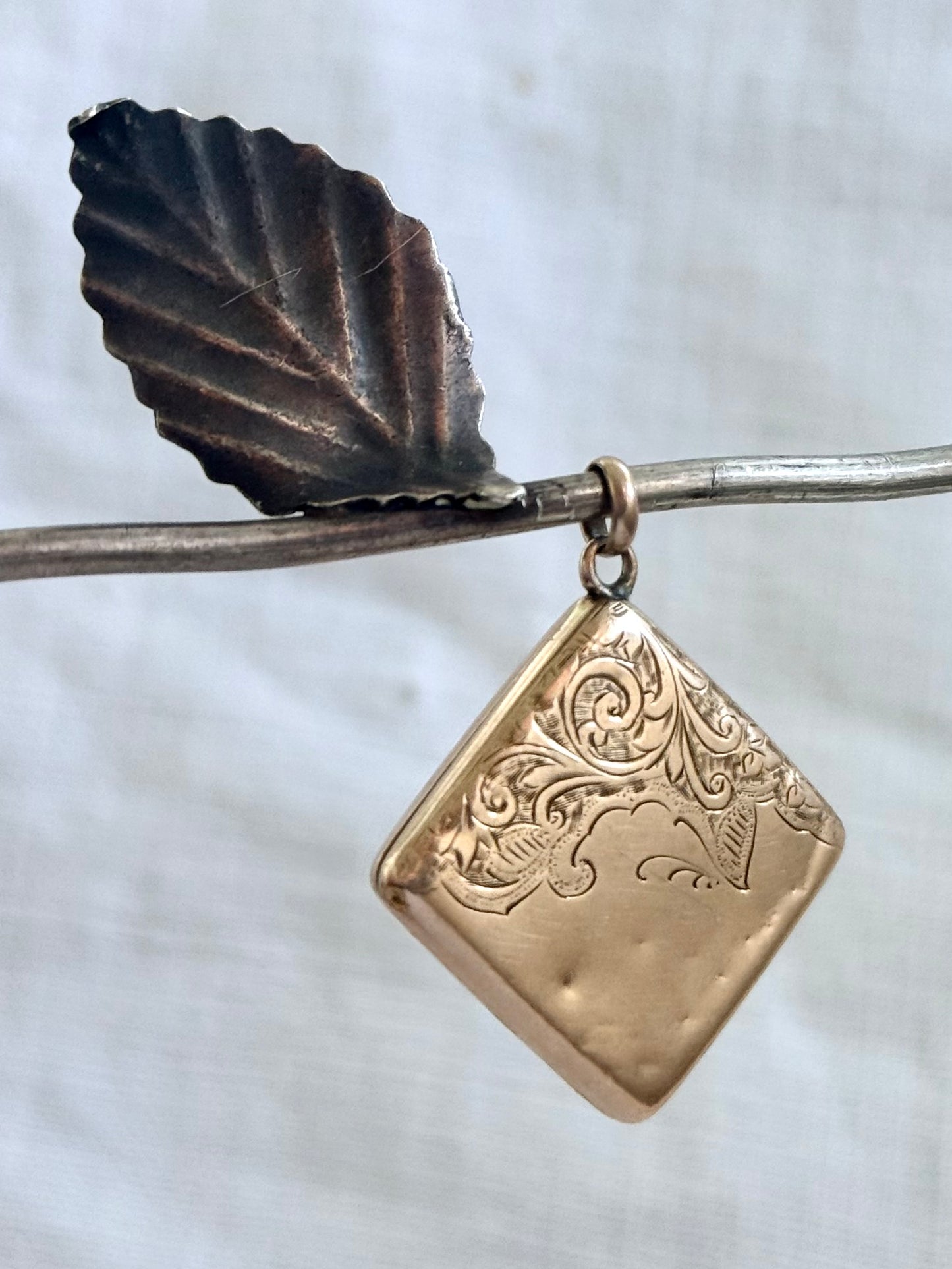 .1890s .1900s .375 .9ct antique rare concertina accordion tri fold Square Diamond hang sweetheart double sided engraved memory keepsake gold photo locket
