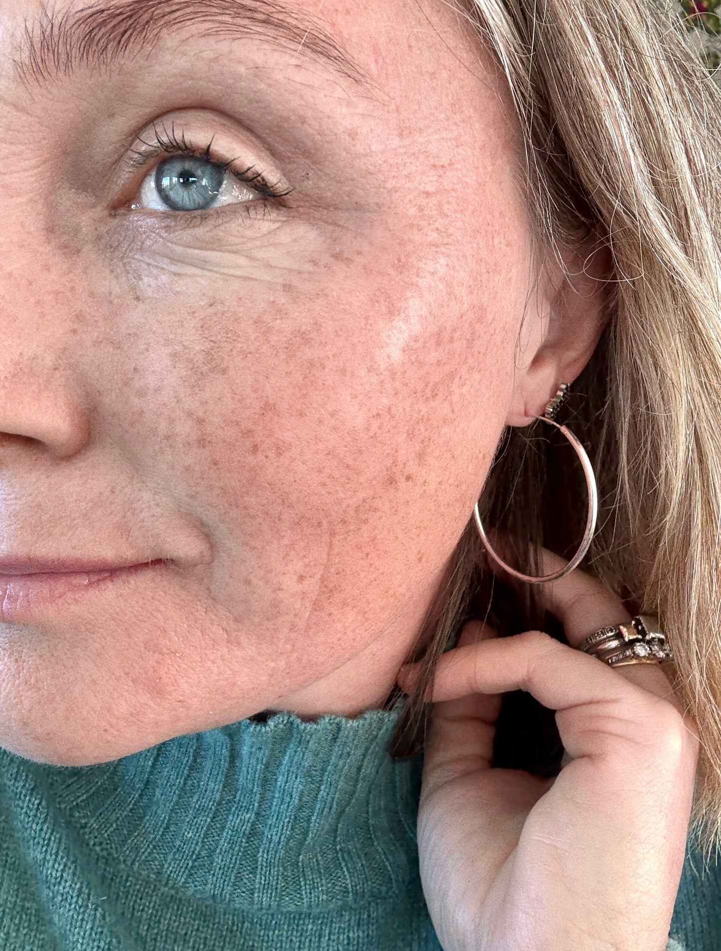 .925 large and gorgeous hollow hoop sterling silver statement circle hoop earrings.