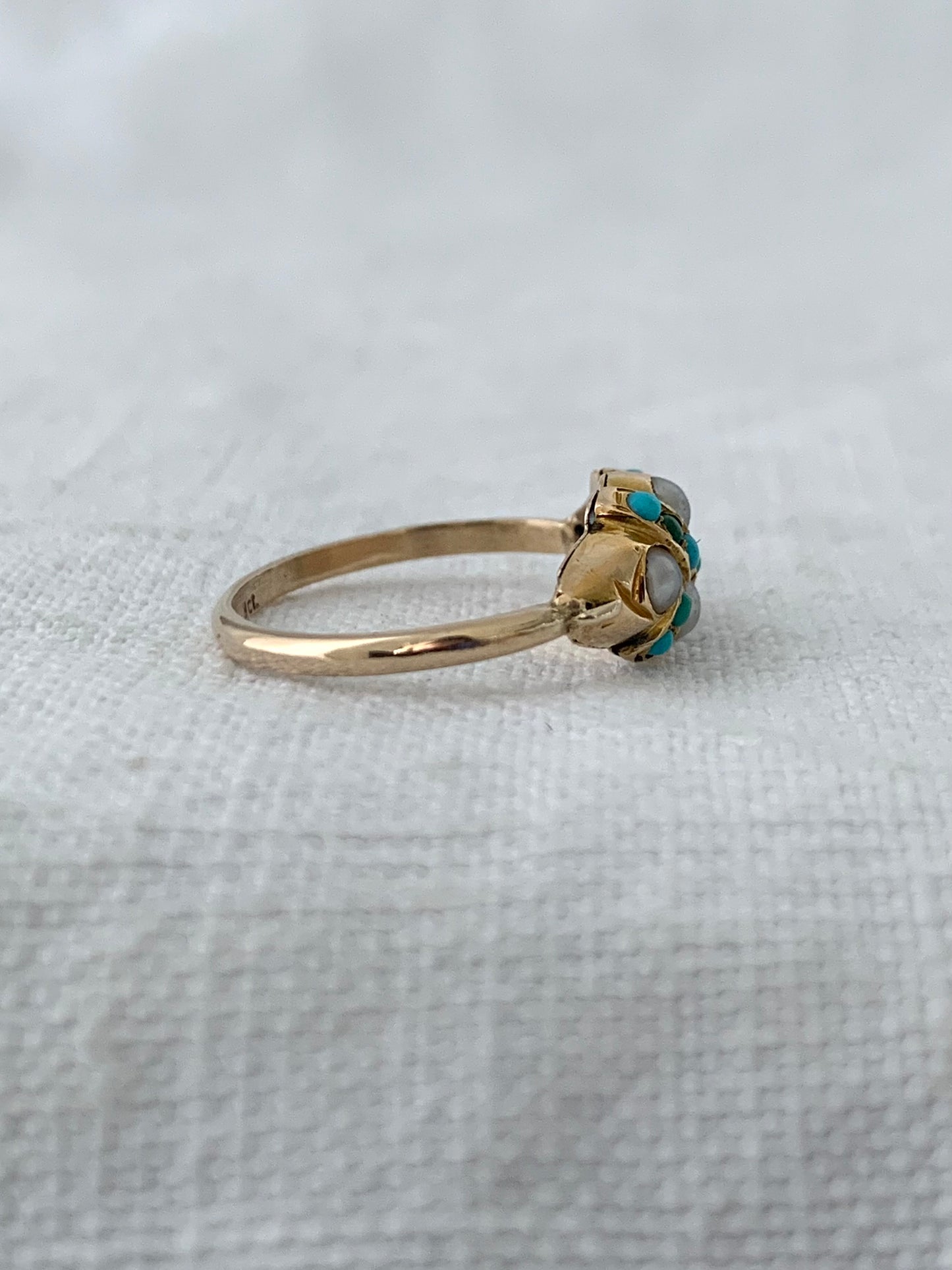 .1890s .375 9ct antique buttery gold turquoise seed pearl lovers knot late Victorian ring