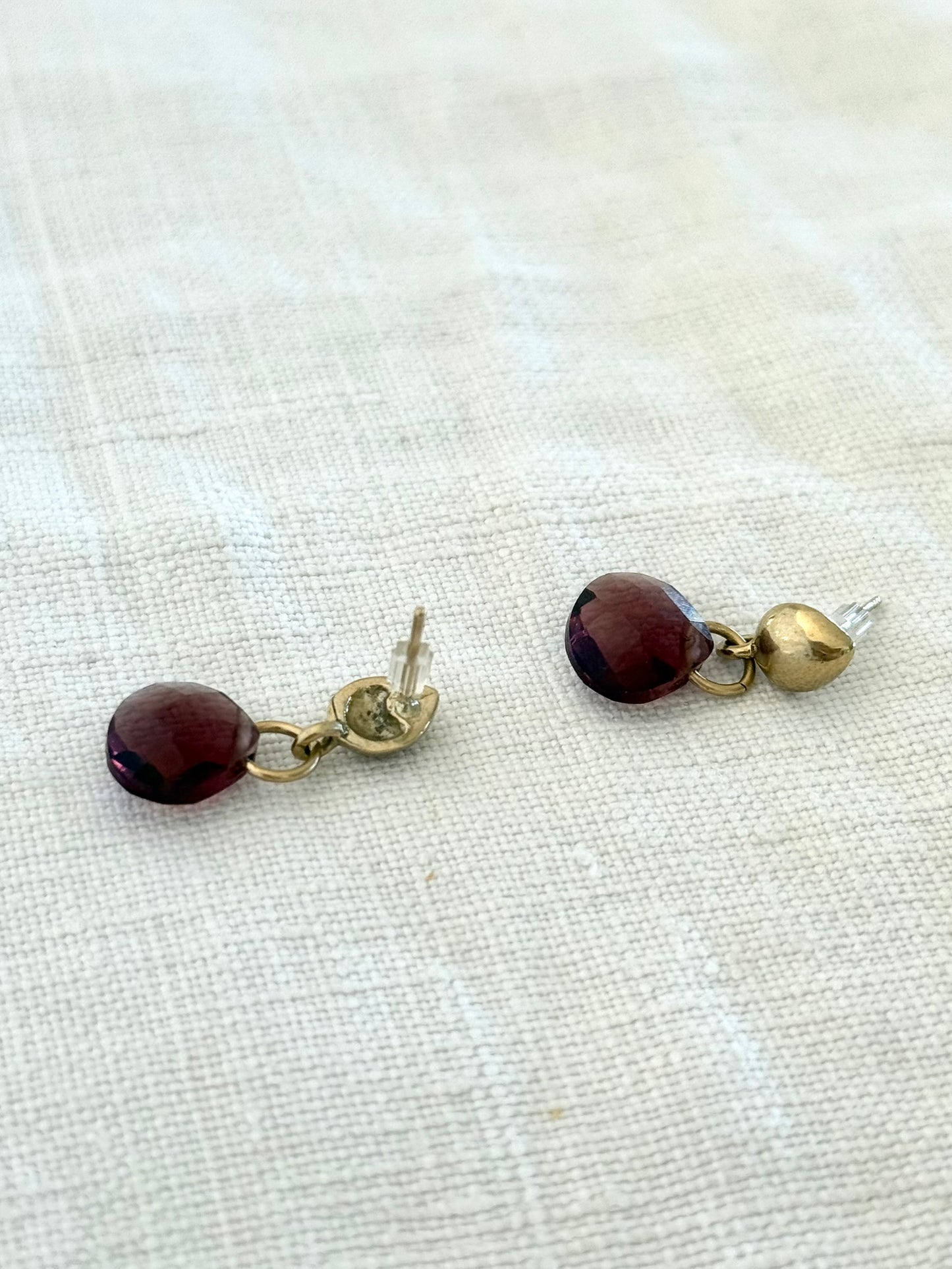 .375 .9ct gold luxury faceted Garnet drop dangle earrings