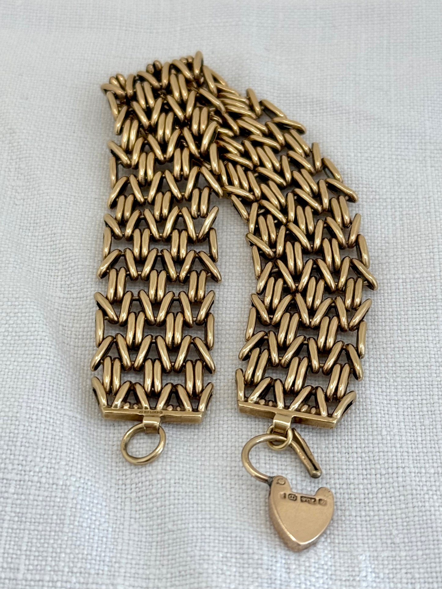 .1960 .1964 .375 9ct gold solid fancy link wide chunky width fancy link gate chain chain bracelet with gold heart padlock clasp