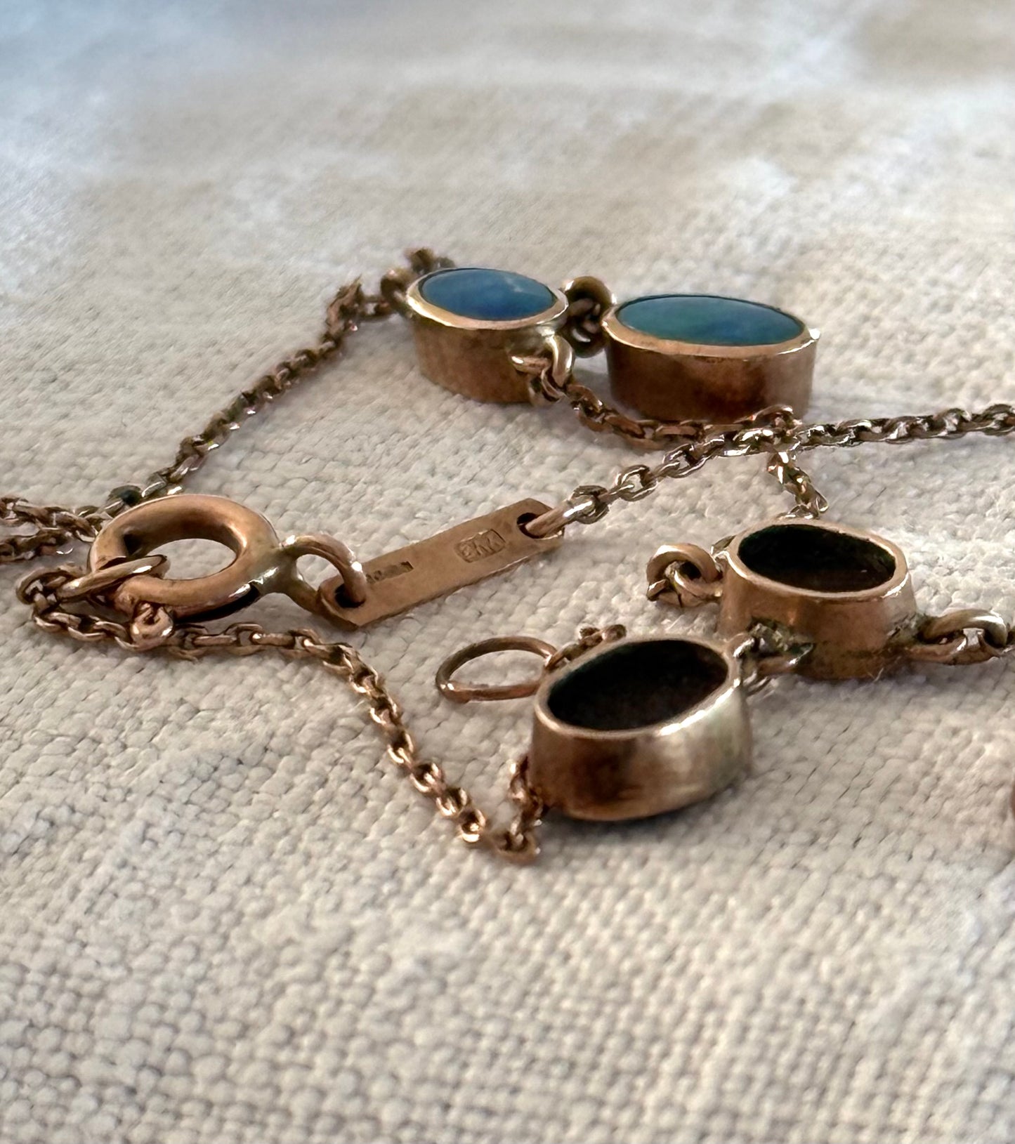 .1917 .375 .9ct Antique Art Nouveau 9ct rose gold Natural black Australian boulder Opal elegant drop dangle necklace