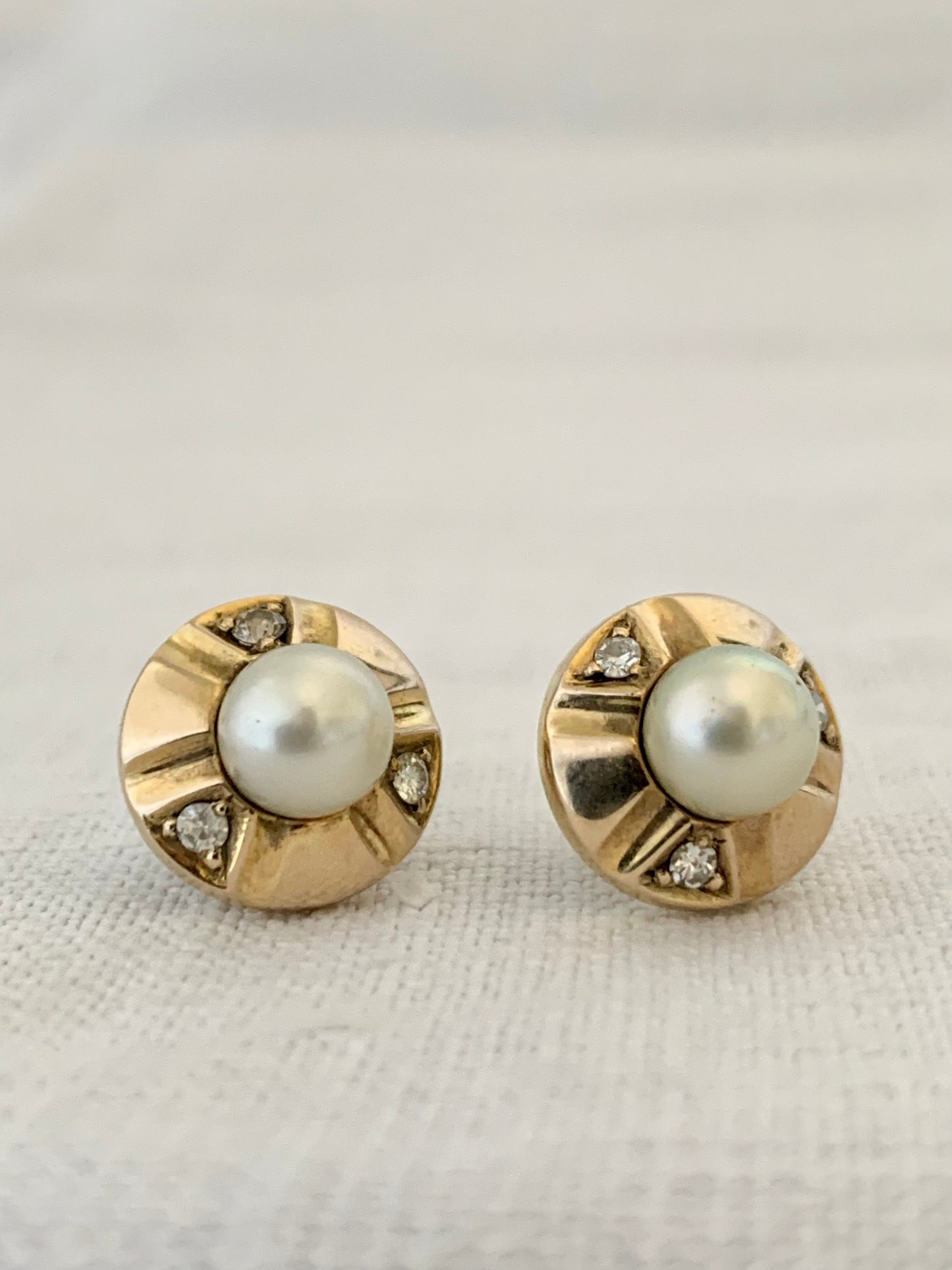 .375 2 Pearls 6 diamond classic 9ct yellow gold luxury circle post stud push in earrings