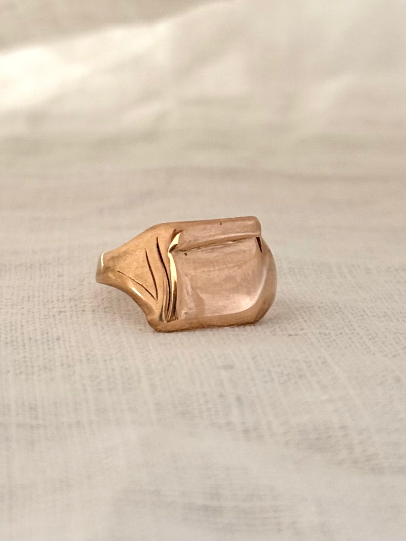 .1930s .375 .9ct rose gold Arts & Crafts Art Nouveau revival free form free flow geometric rectangular signet ring