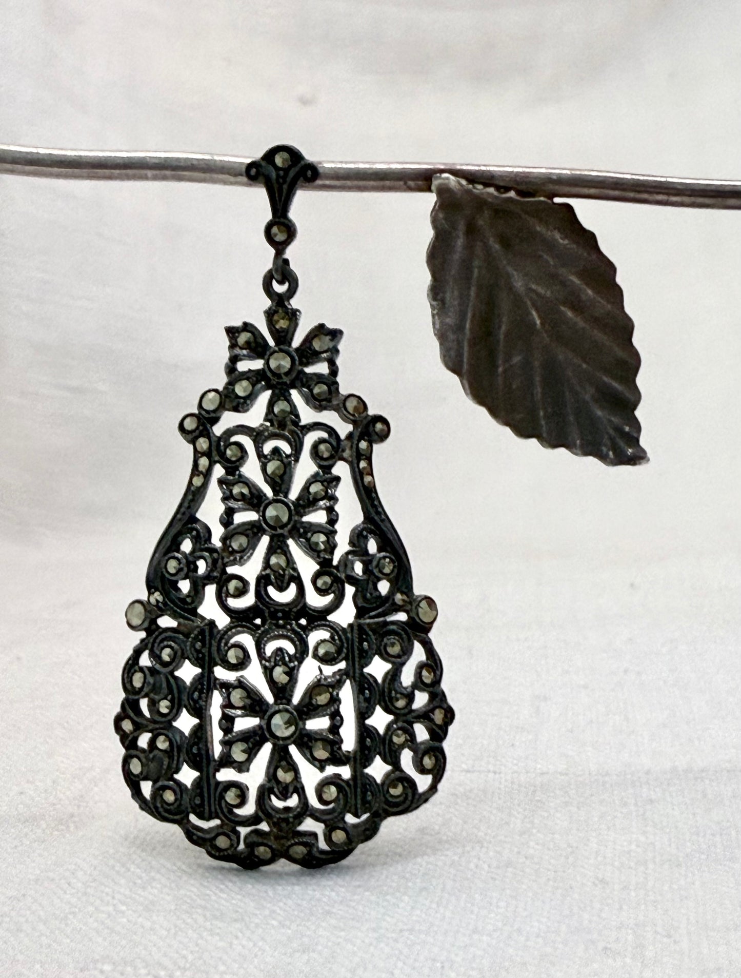 .935 1910s Art Nouveau German Jugendstil Edwardian era high grade silver and marcasite floral drop pendant