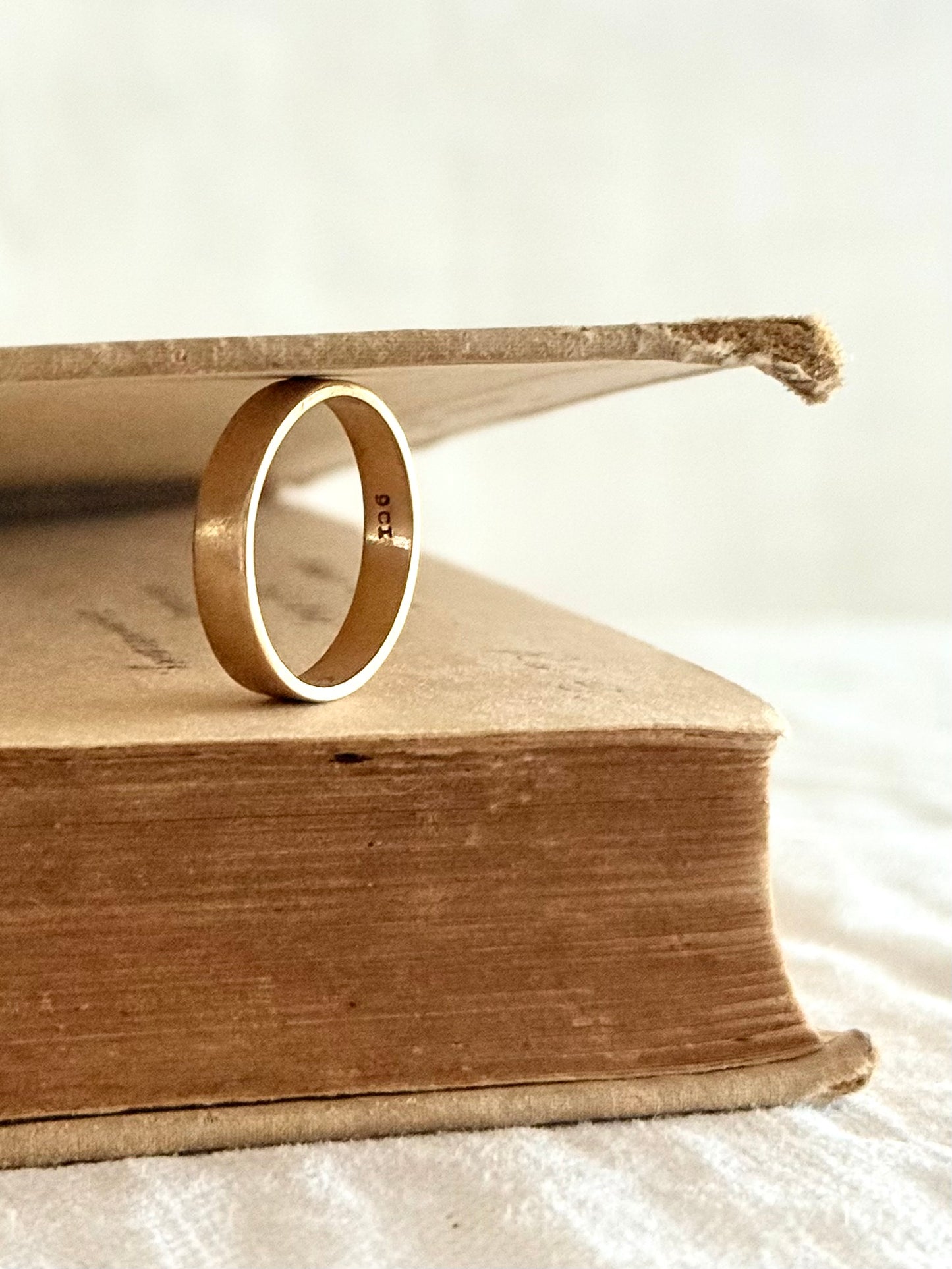 .375 .3.8mm wide .9ct yellow gold classic heirloom solid gold ring band