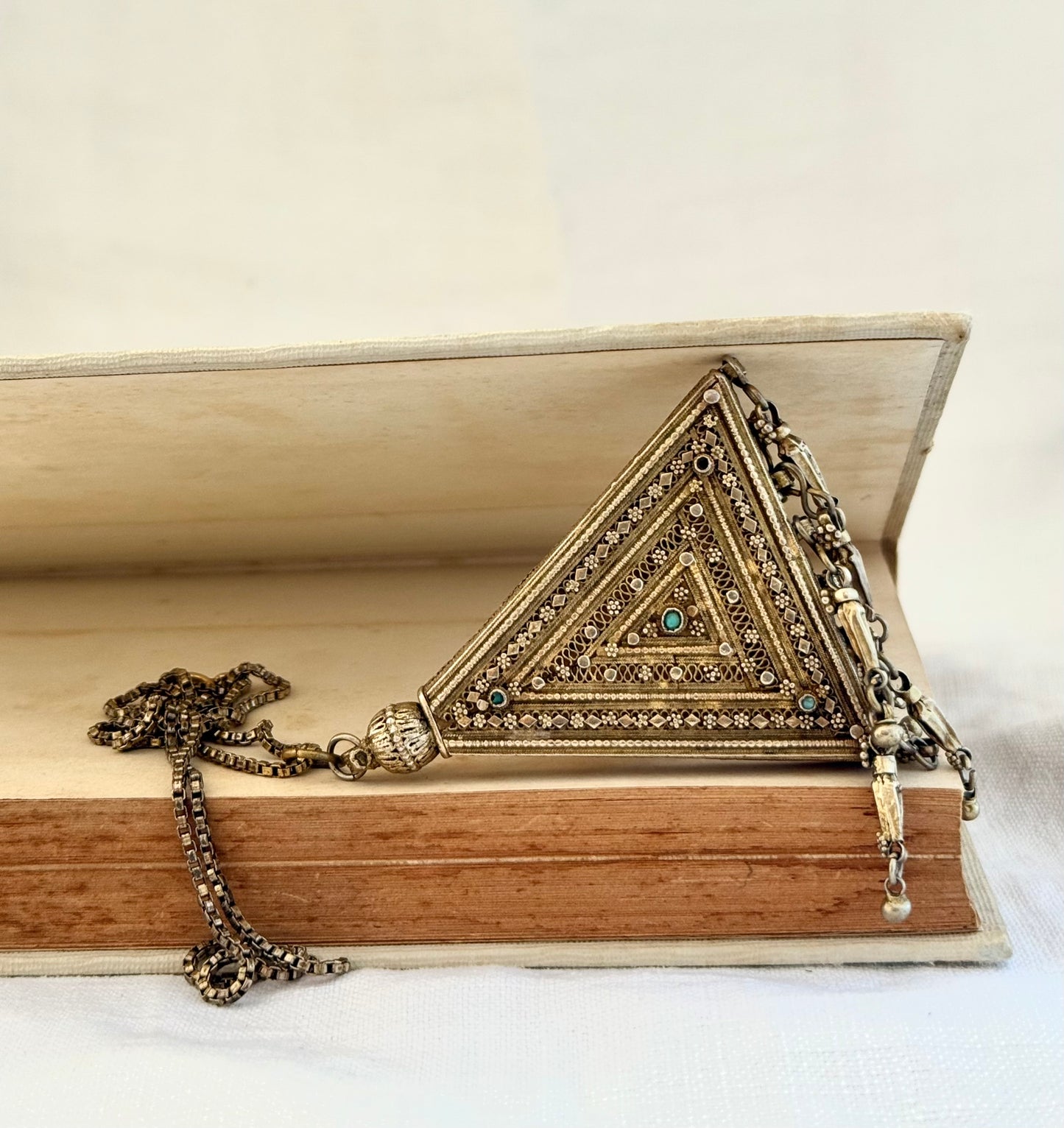 .925 Bezalel Yemenite filigree gilt silver amulet pendant