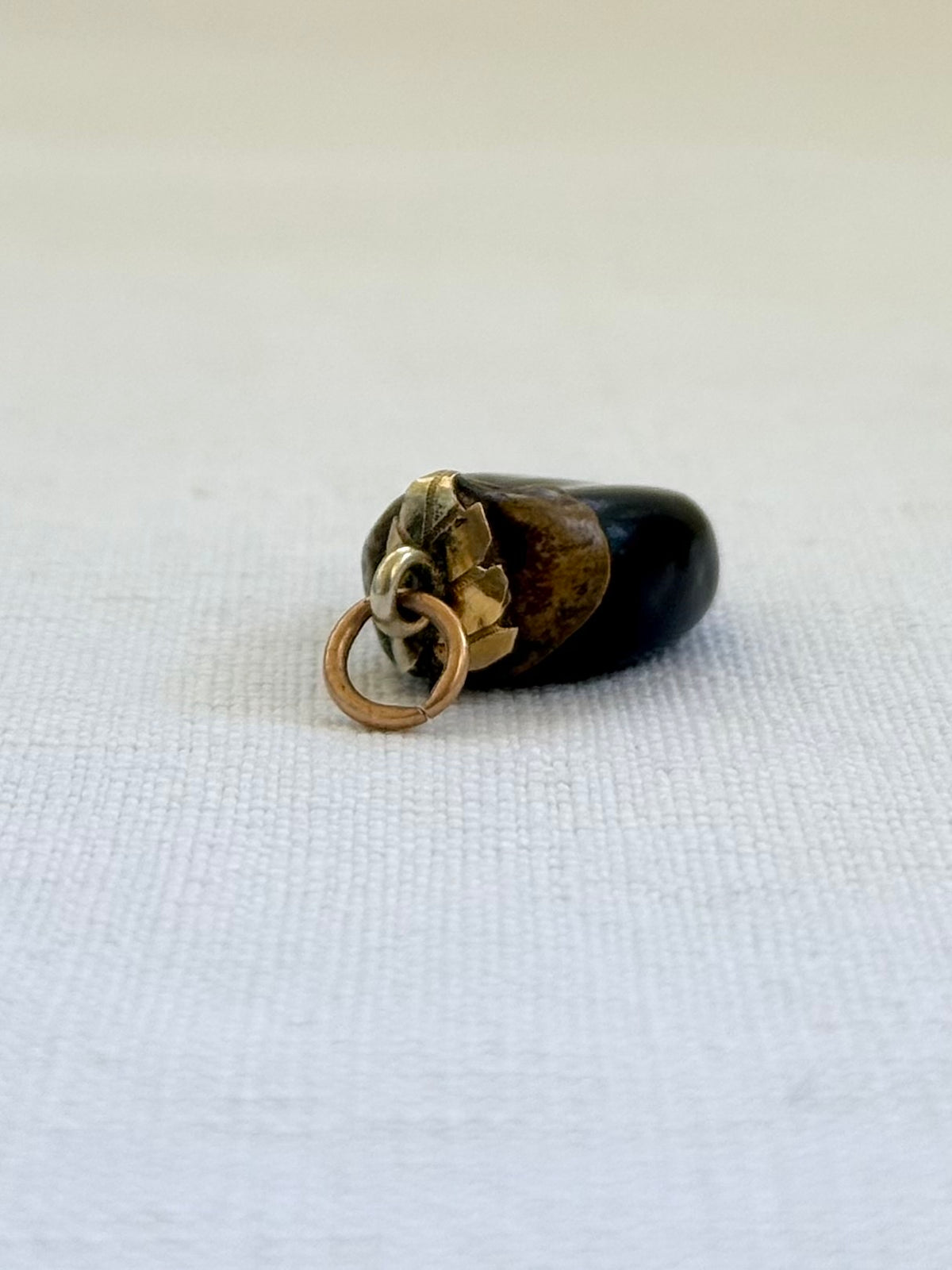 .1890s .1900s .9ct gold antique rare organic lucky bean sea bean exotic token pendant