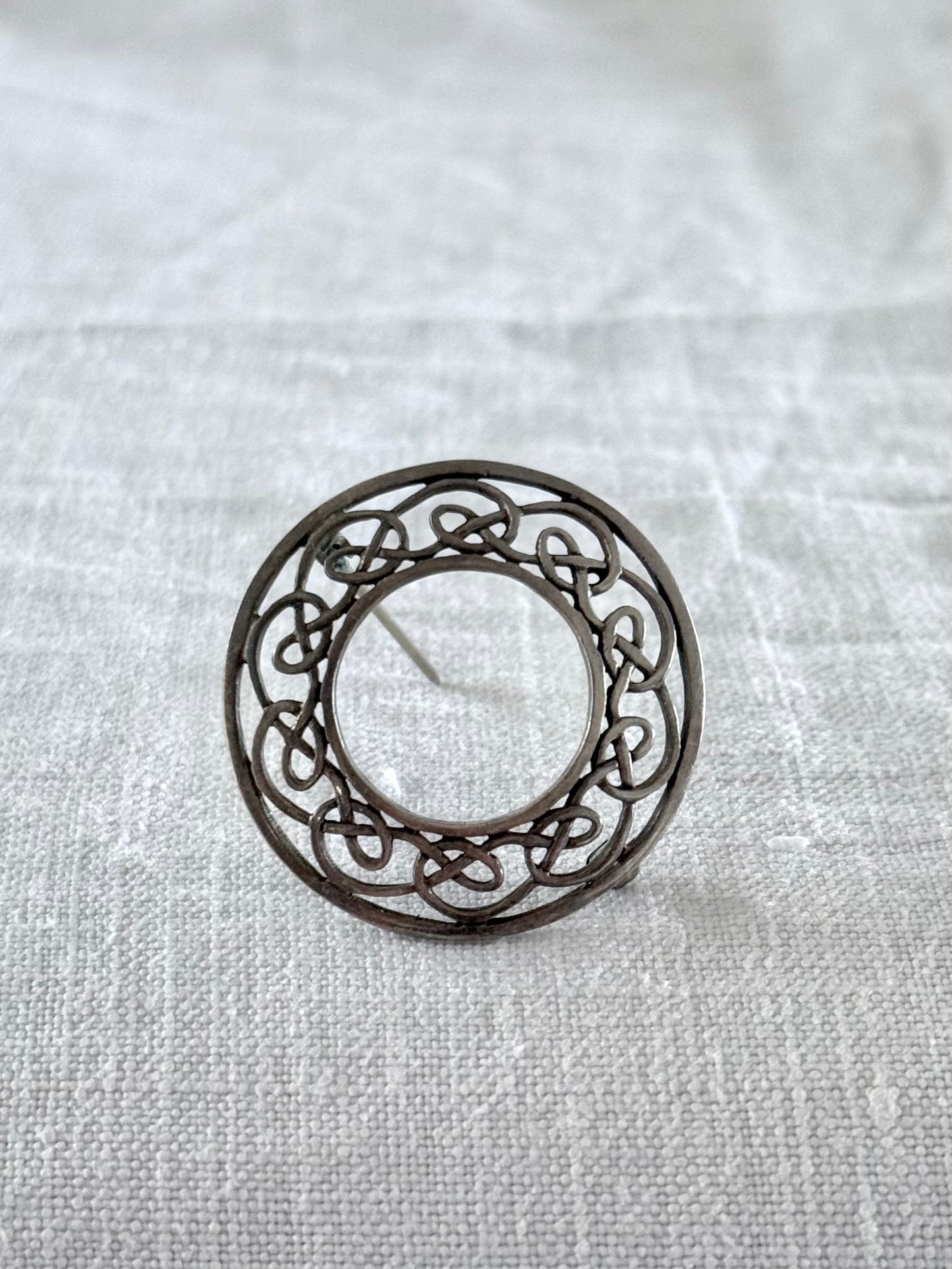 .1950 .925 silver Celtic Edinburgh hallmark circle target brooch