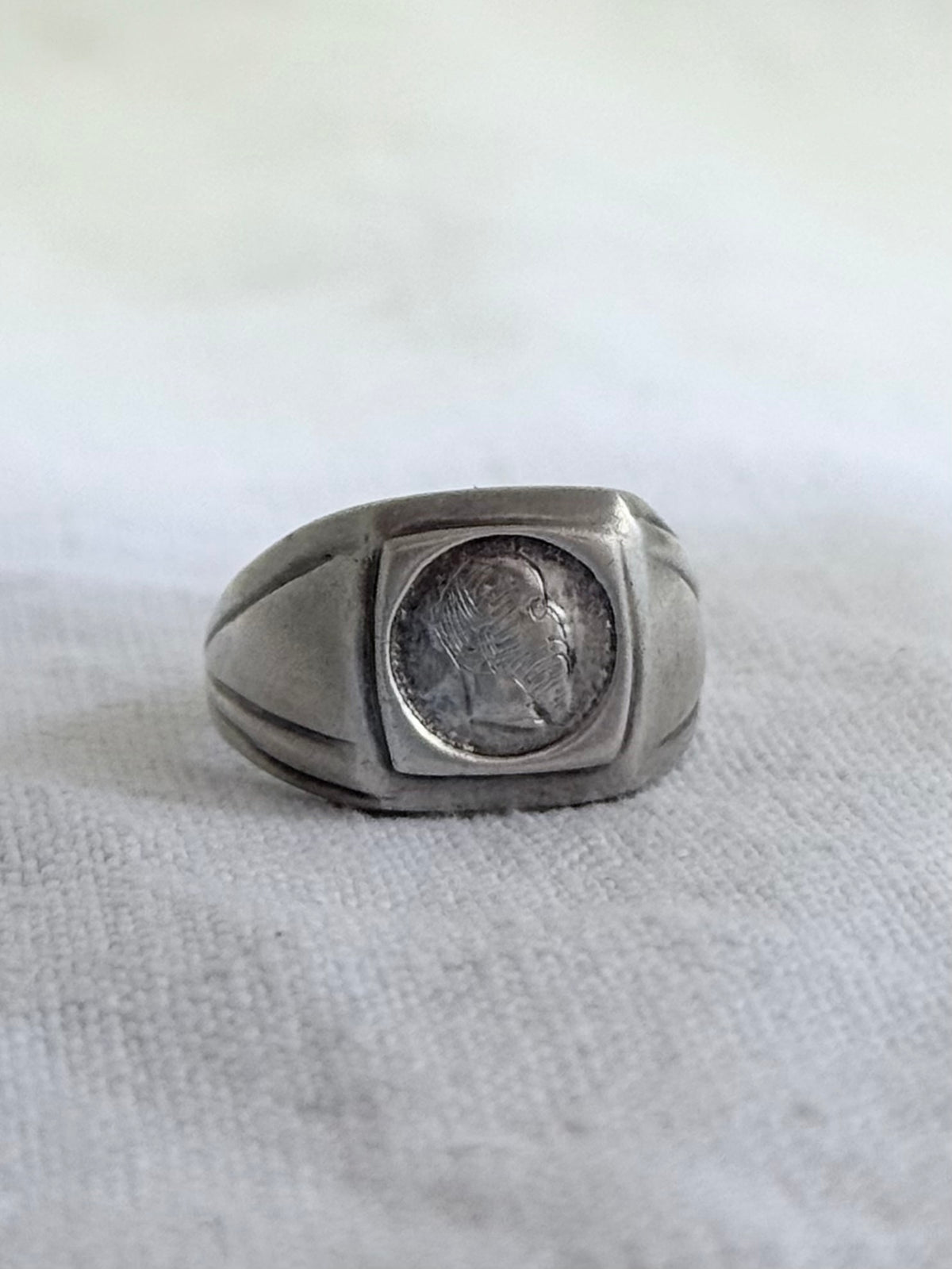 .1970s .925 silver classic revival Mexican Emperor Maximilian silver signet seal ring