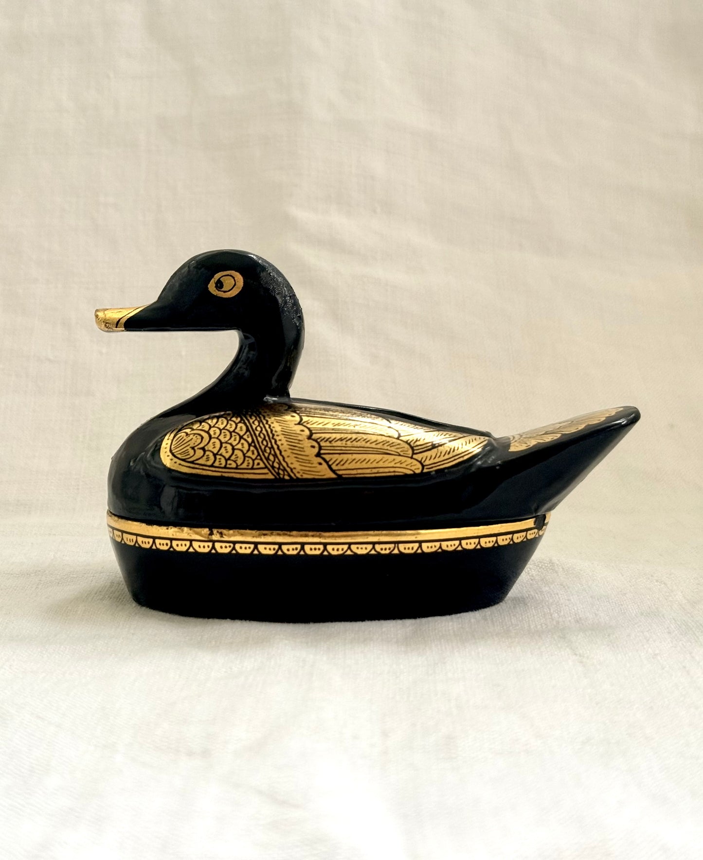 .1970s Burmese Chinese Black and Gold Lacquer Duck wooden trinket box