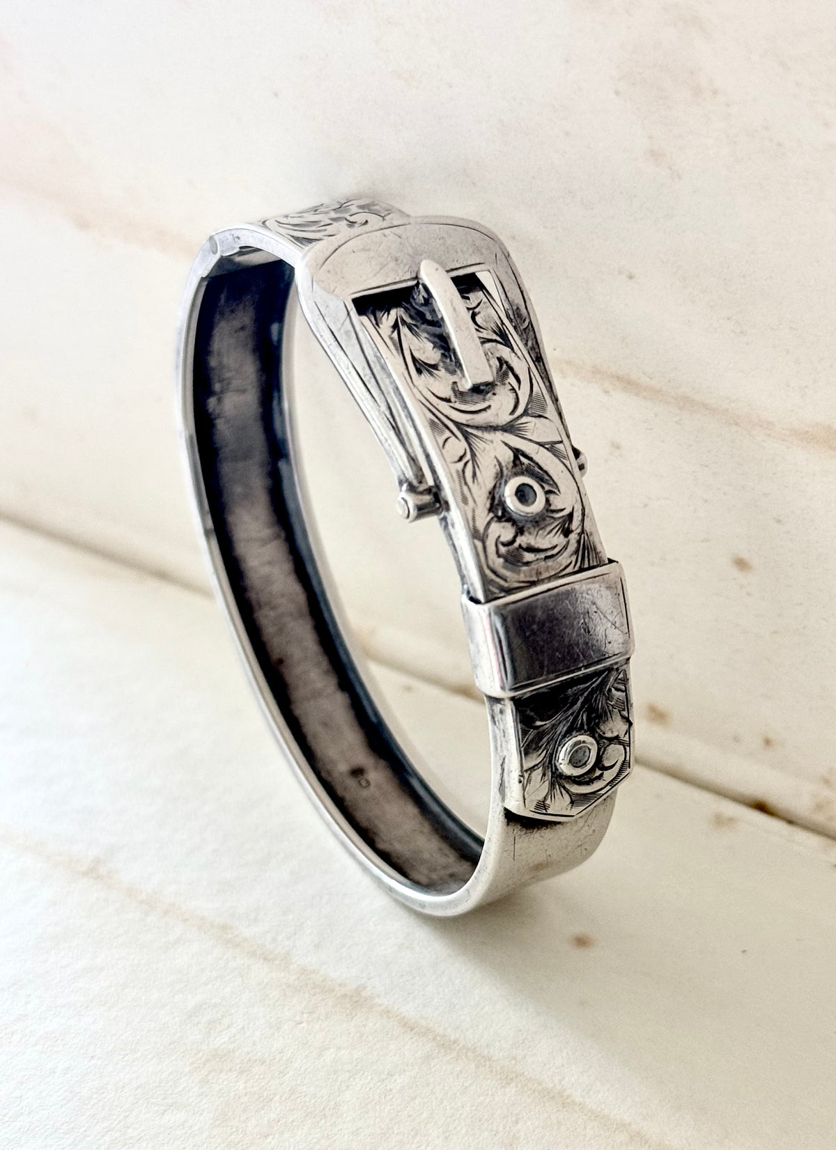 .1957 .925 Chester hallmarked silver Buckle symbolism rare Victorian revival silver clasp cuff sterling silver bangle