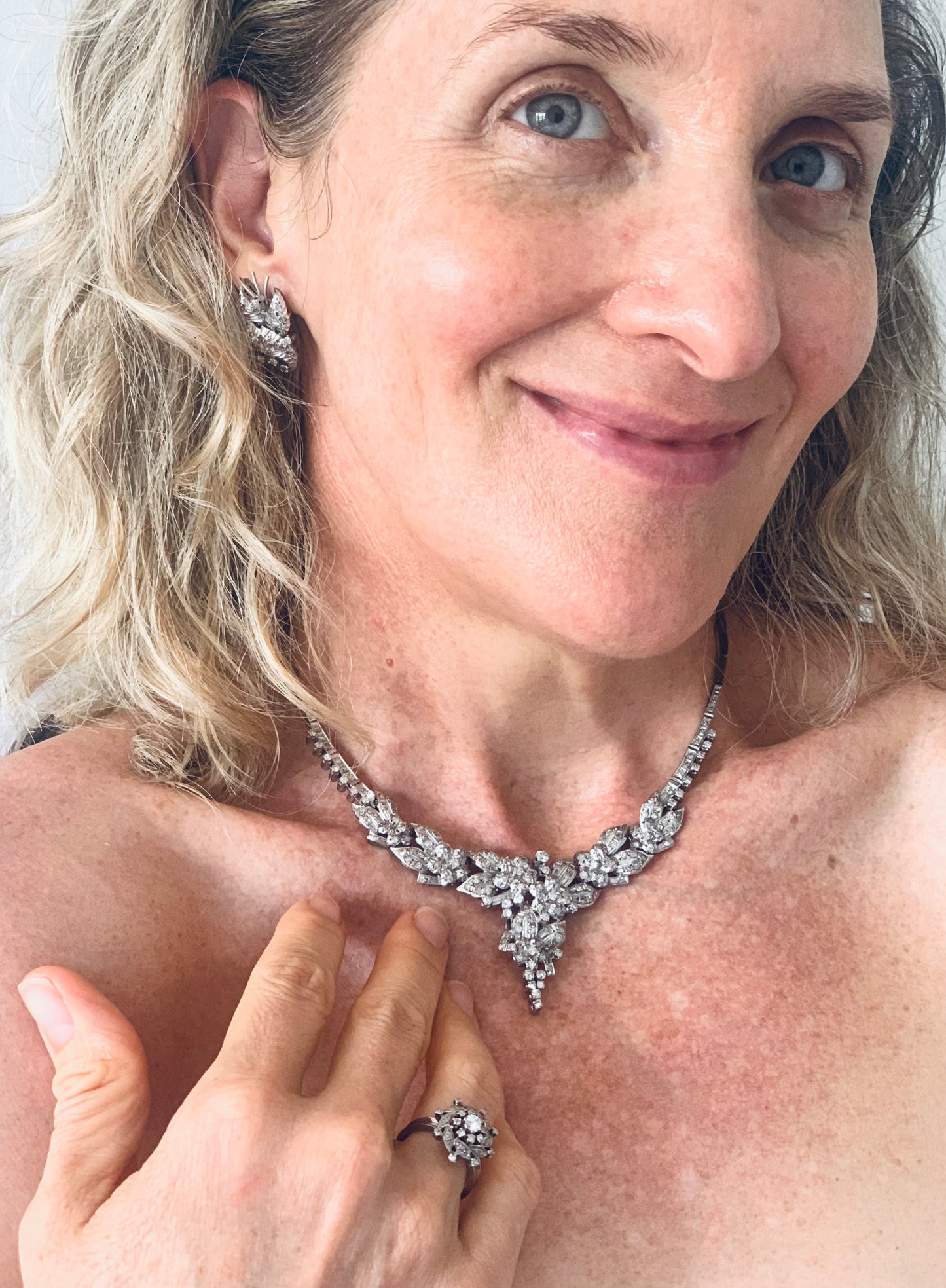 .165 diamonds .1920s 9 carat white gold diamond waterfall floral flower drop bib wedding bridal necklace