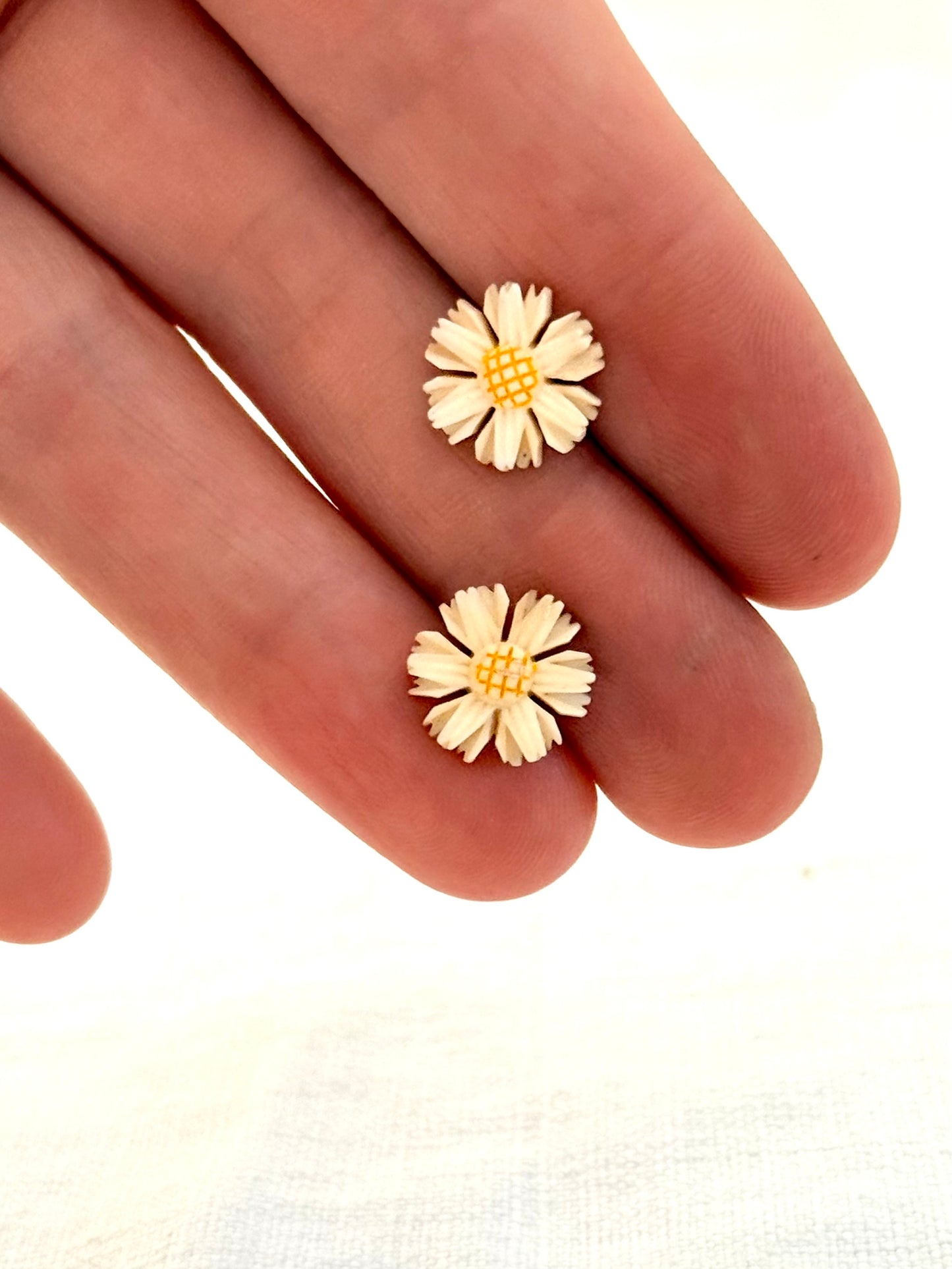 .1940s .1950s .925 daisy flower vintage pre ban Mid Century Modern hand carved Ivory and silver post stud earrings