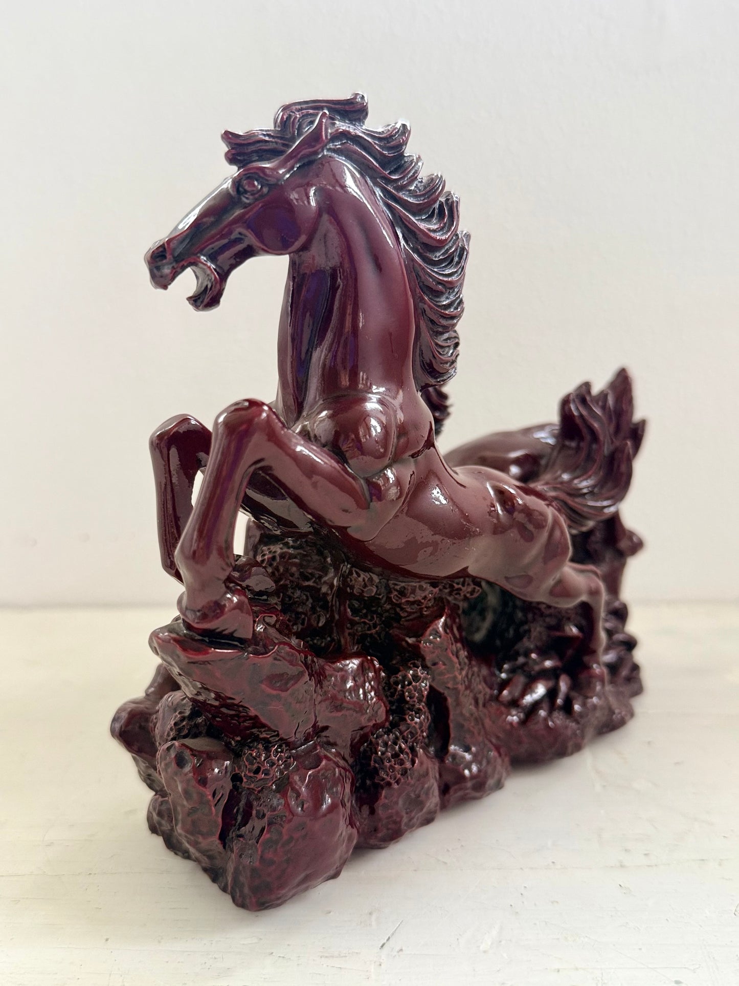 .1950s Chinese vintage red resin galloping running horses figurine statue in Feng Shui Style