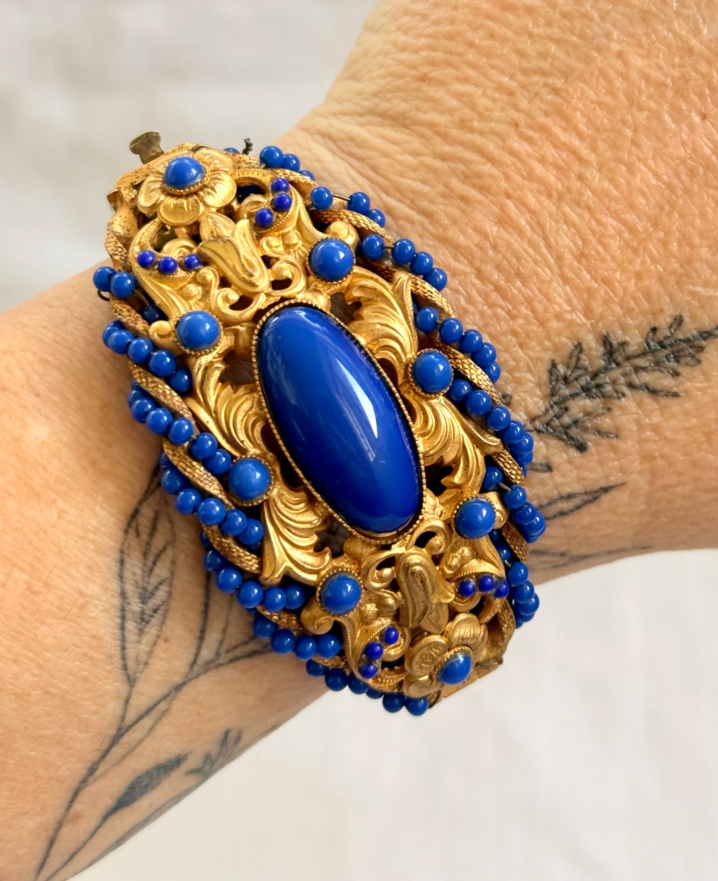 .1870s .1890s antique Baroque revival gold plated E.A. Bliss clasp bangle