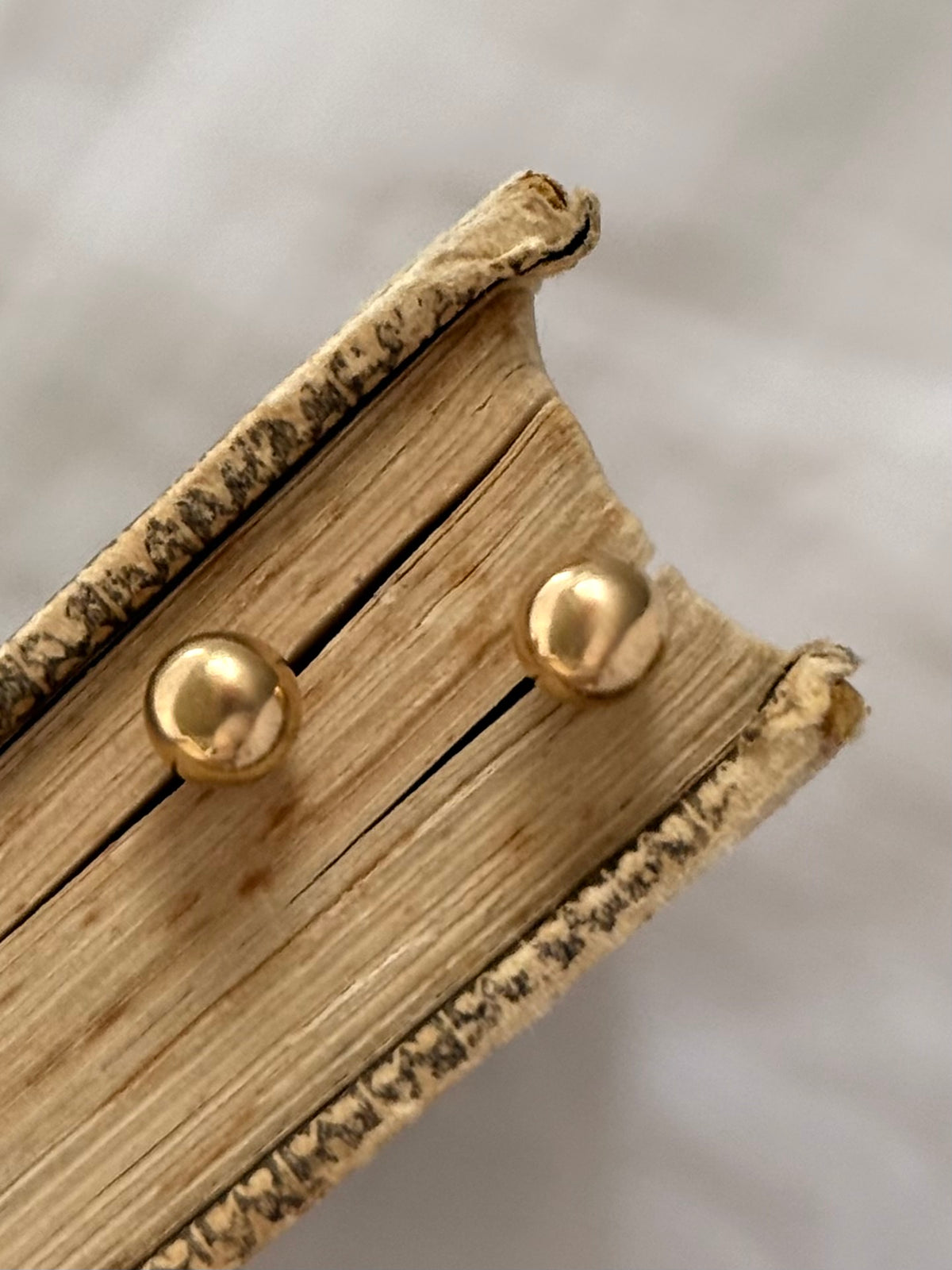 .10ct .417 gold classic ball studs round luxury yellow 10k gold post stud push in earrings