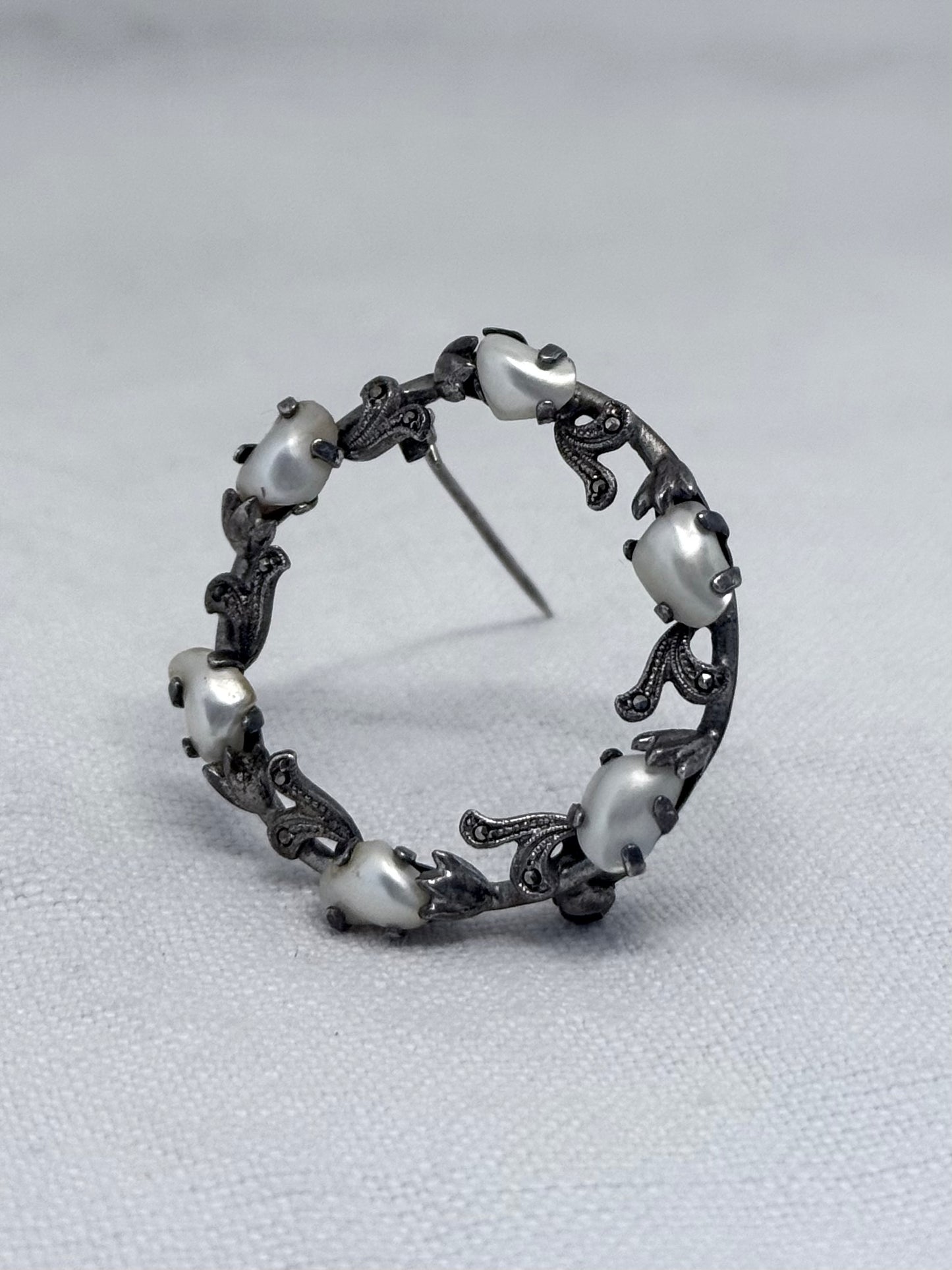 .1930s .1940s Arts & Crafts baroque pearl freshwater pearl sterling silver pearl marcasite wreath brooch