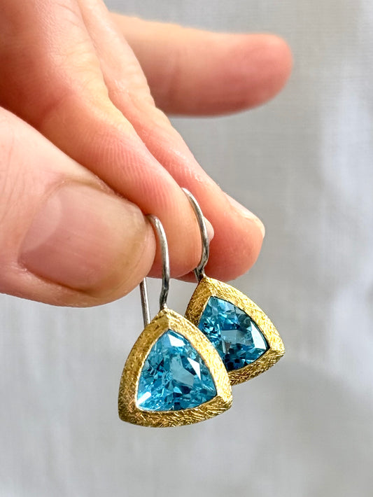.24k yellow gold 925 silver ANPA artisan made Swiss Blue Topaz Trillion gold silver studio made drop dangle earrings