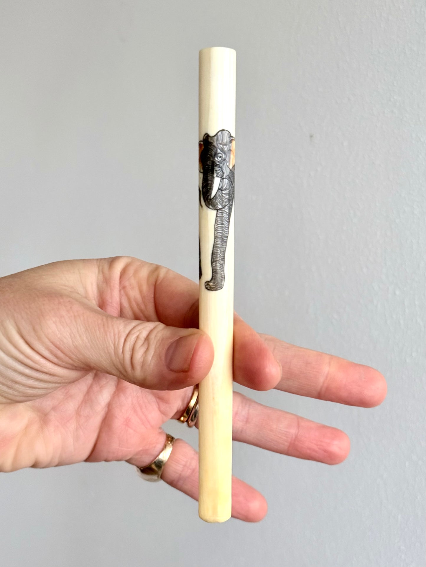 .1900s .1910s Chinese Meiji era incised elephant design ivory cigarette holder