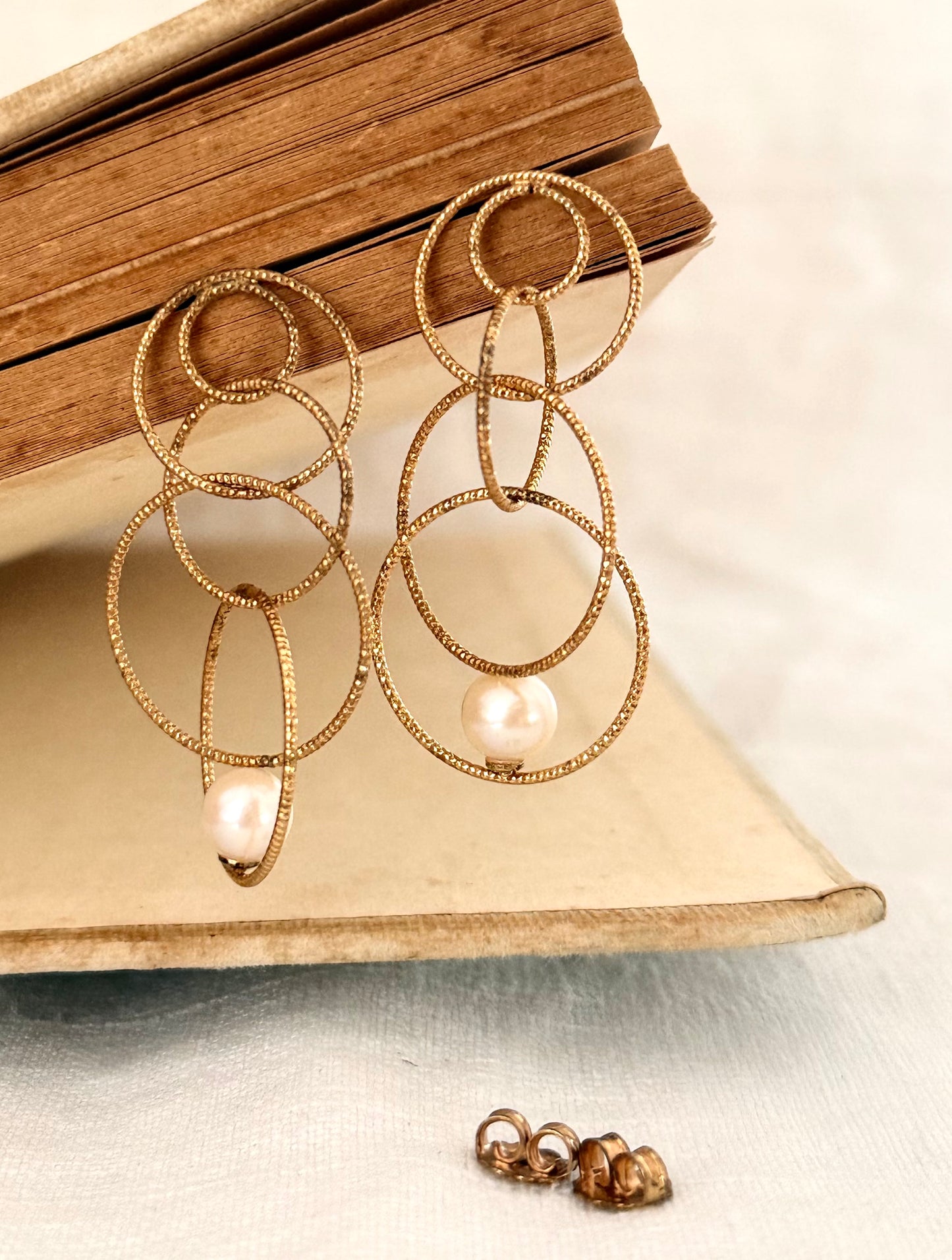 .2000s .925 silver 18ct gold plated CiCi designer Cascade Con Perla drop dangle sway designer old stock new Earrings
