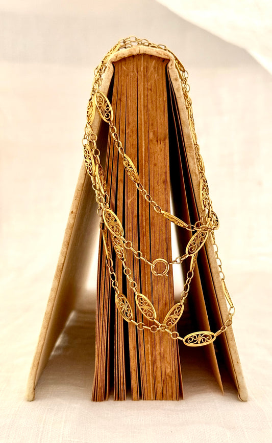 .101cm .1870s .1910s .18ct .750 antique long French Belle Epoque openwork fancy yellow gold marquise filigree guard chain necklace