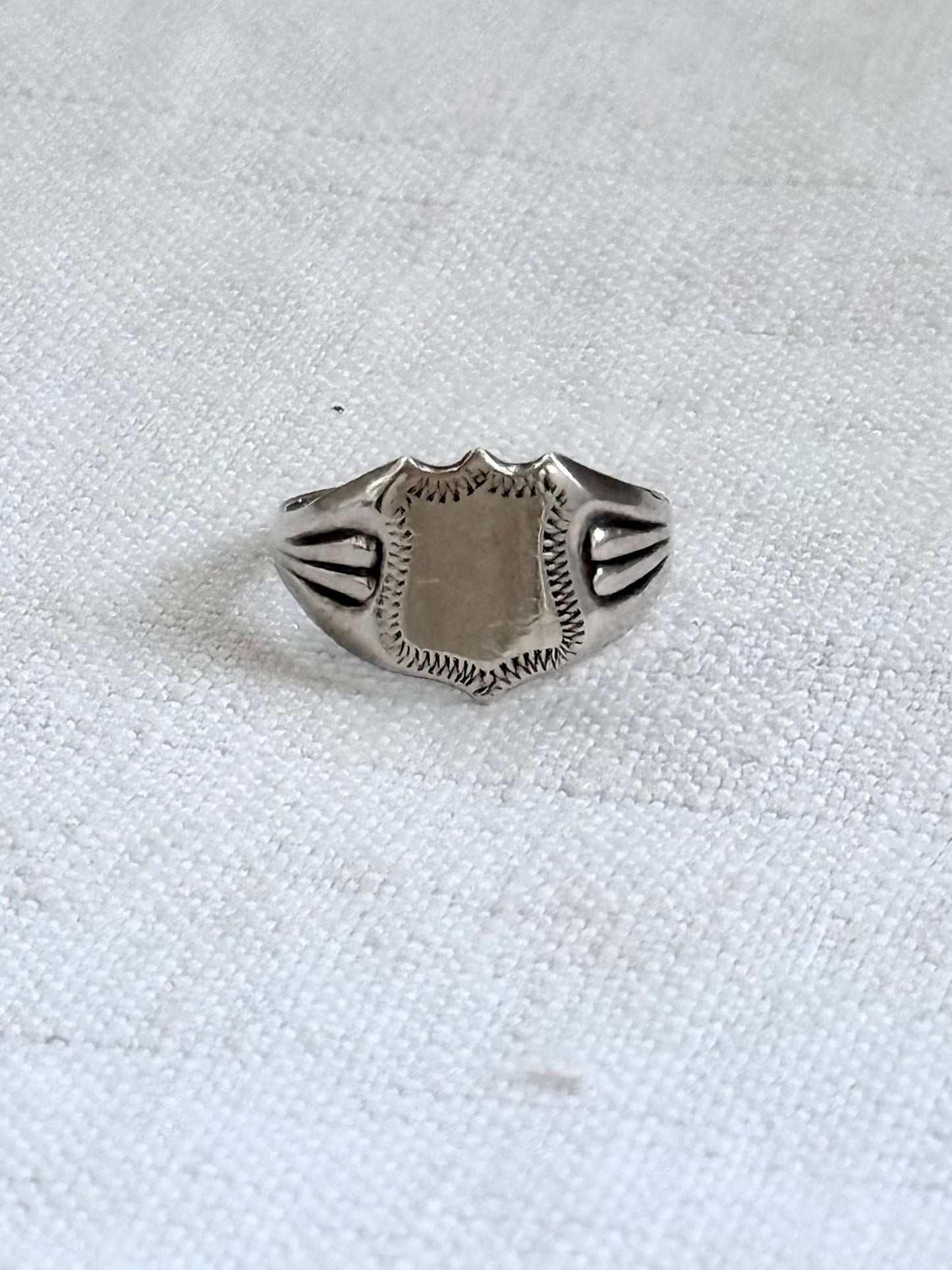 .1970s .925 silver crest signet seal ring