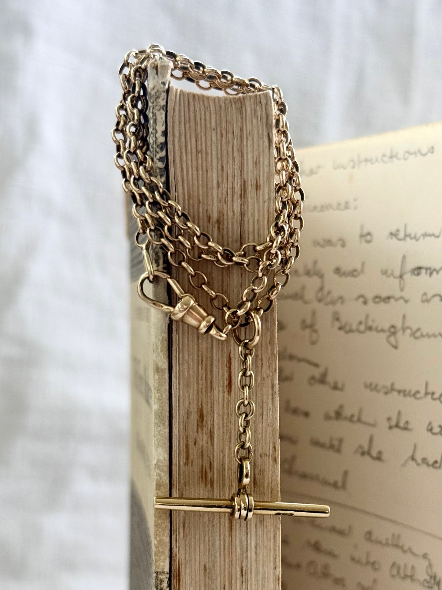 .375 .9ct gold perfect 48cm long yellow gold Rolo Chain T-bar toggle fob chain fob dog clasp chain necklace. This is the perfect yellow gold fob chain