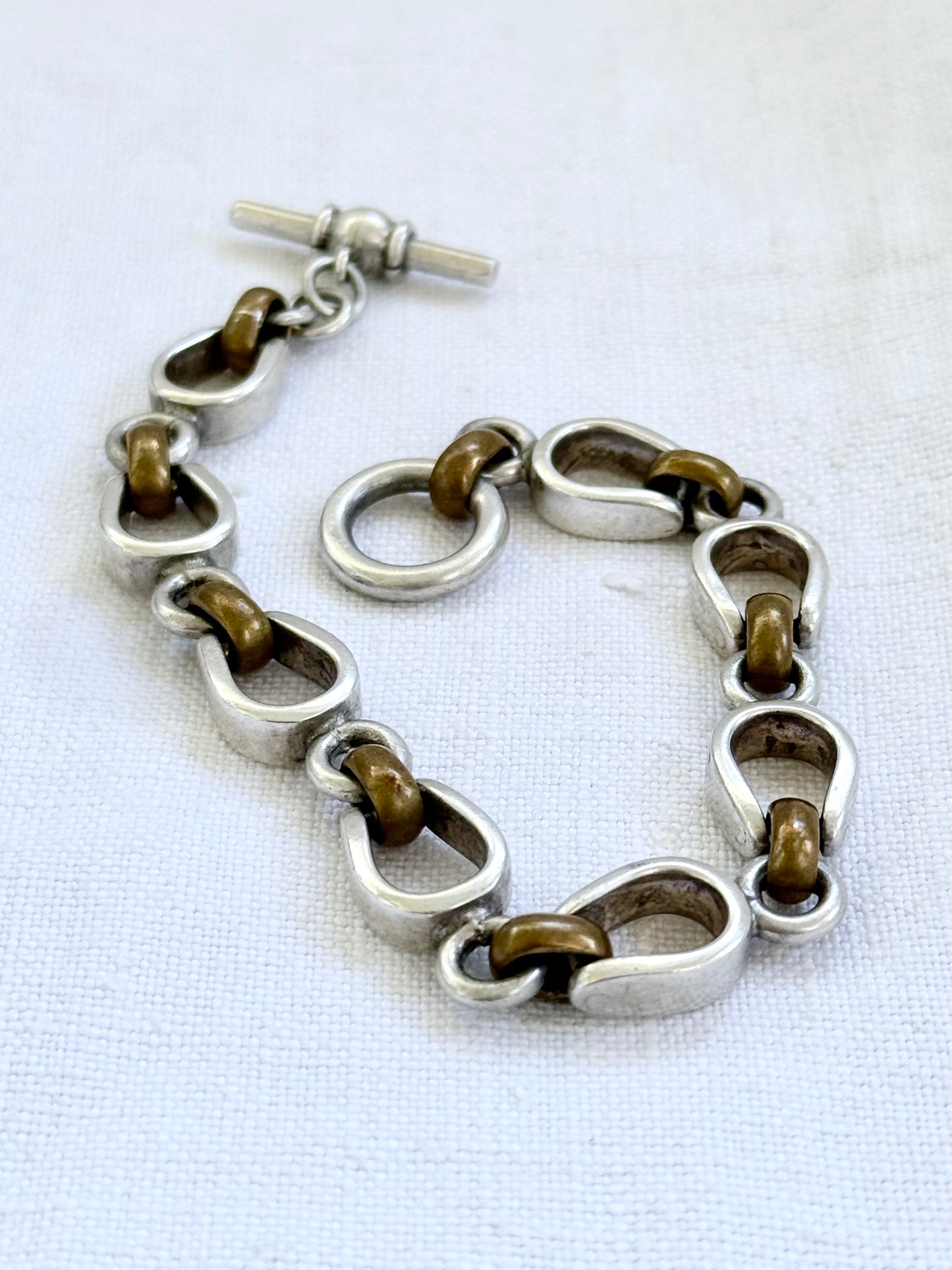 .925 Artisan made solid silver fancy horse shoe hoof link brass link t-bar chain bracelet