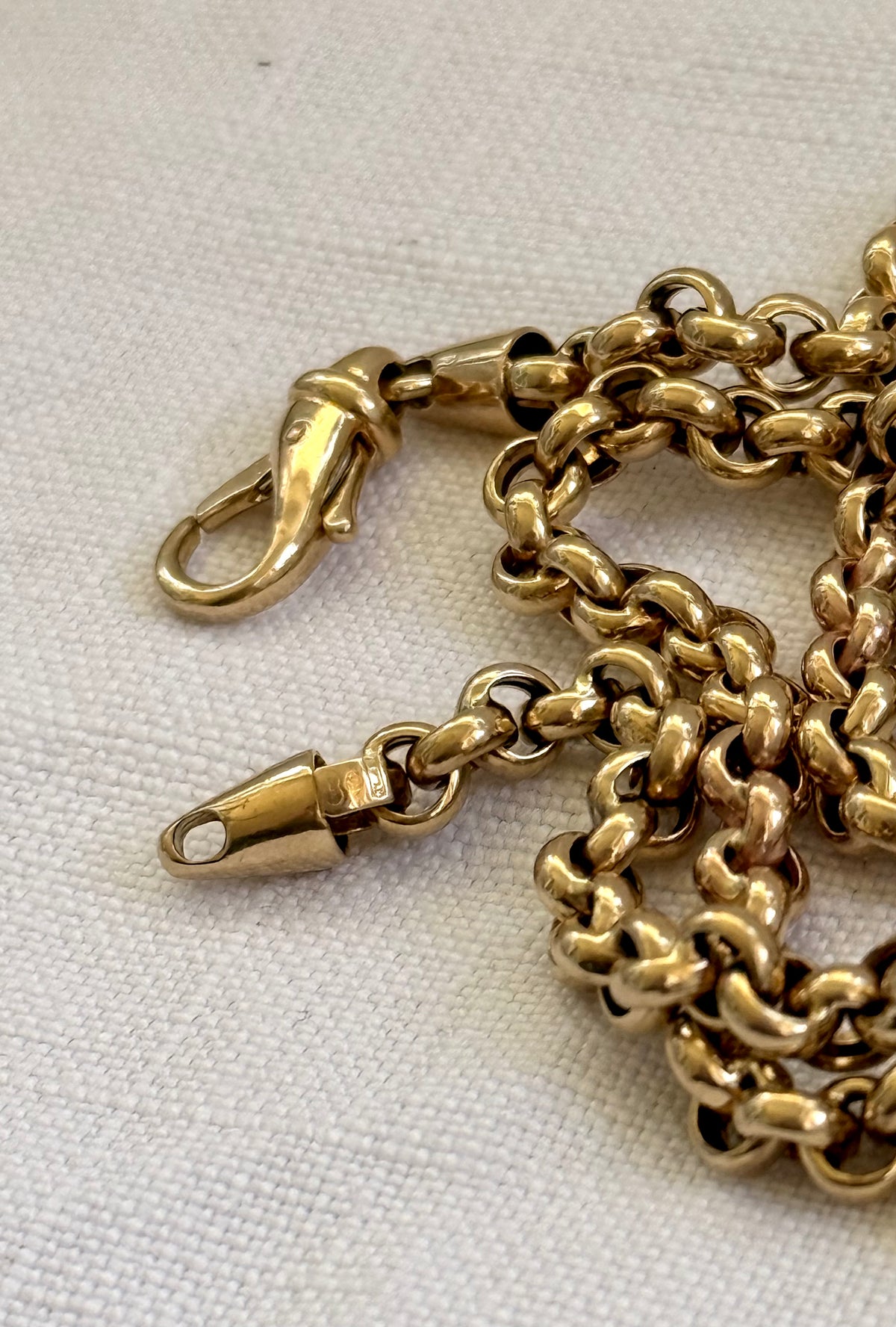 .1980s .1990s .375 classic gold luxury Italian rolo modernist chunky yellow 9ct gold thick luxurious gold rolo round Italy UNOAERRE designer cable chain necklace