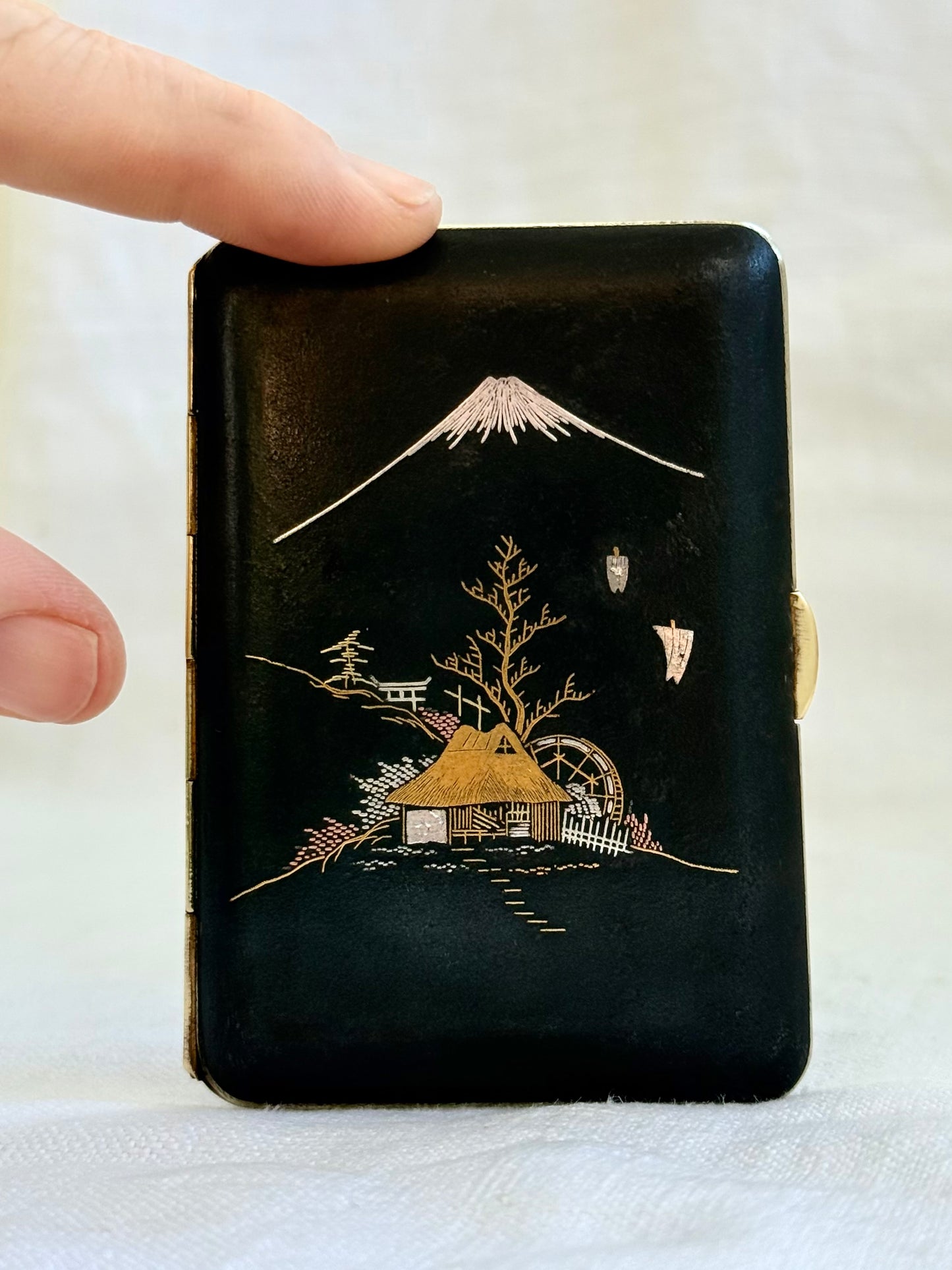 .1930s .1940s .24k gold collectors Japanese craft-man studio made Damascene mixed metal inlay oriental treasure cigarette trinket case