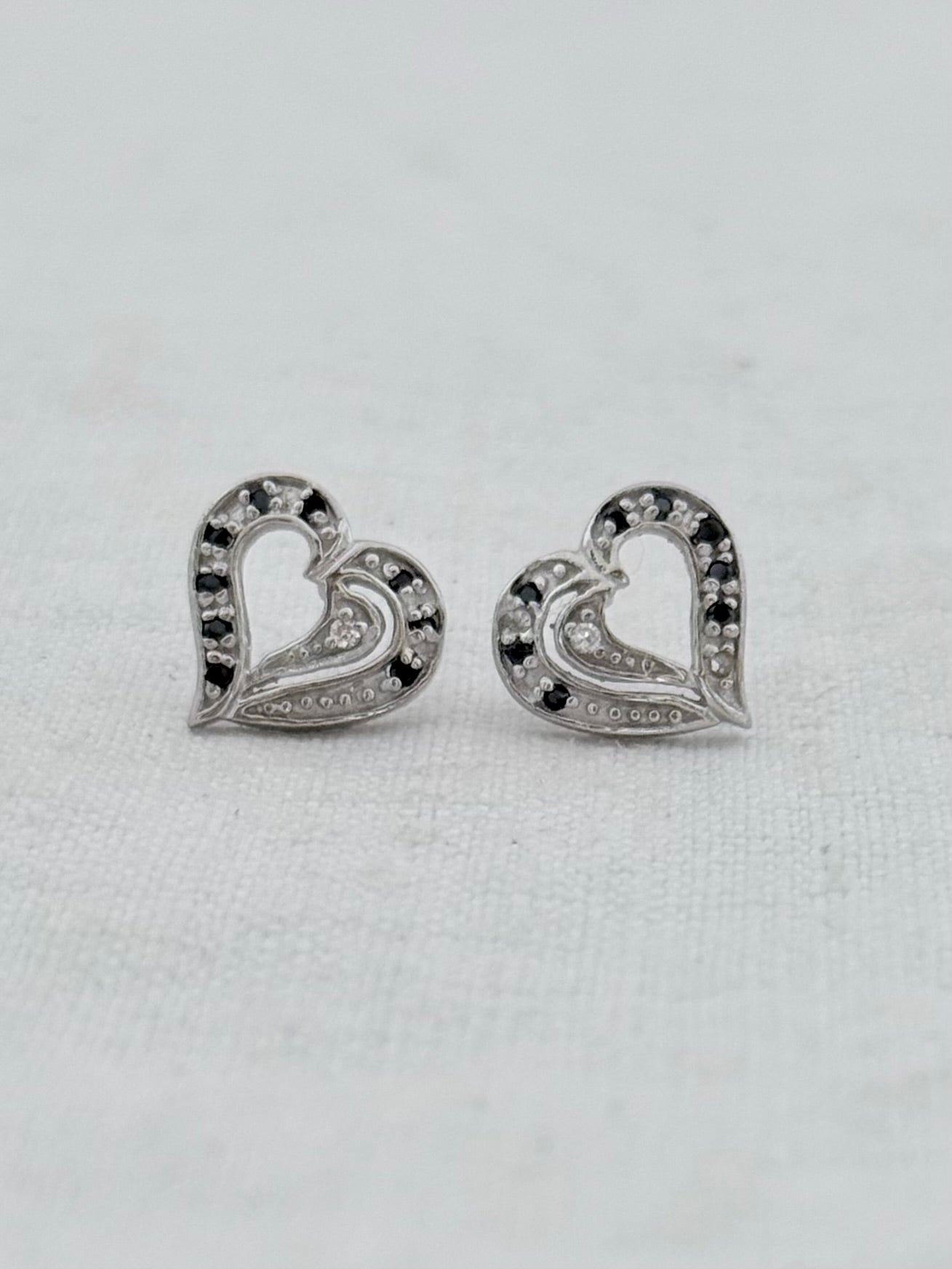 .925 heart love token blue and white stone sterling silver heart post stud earrings