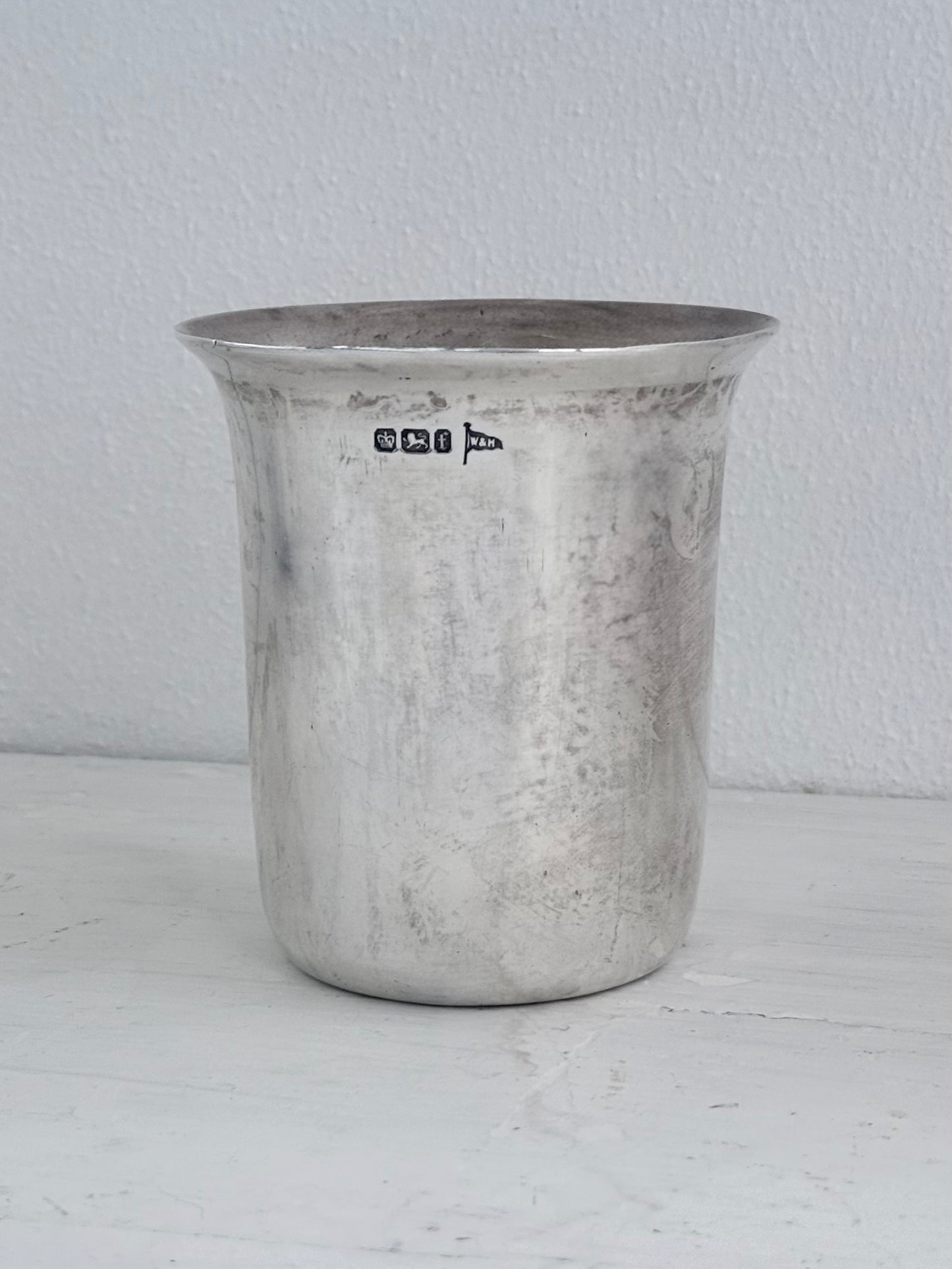 .1800s .1898 antique Victorian solid silver Walker & Hall large 300ml beaker vessel vase