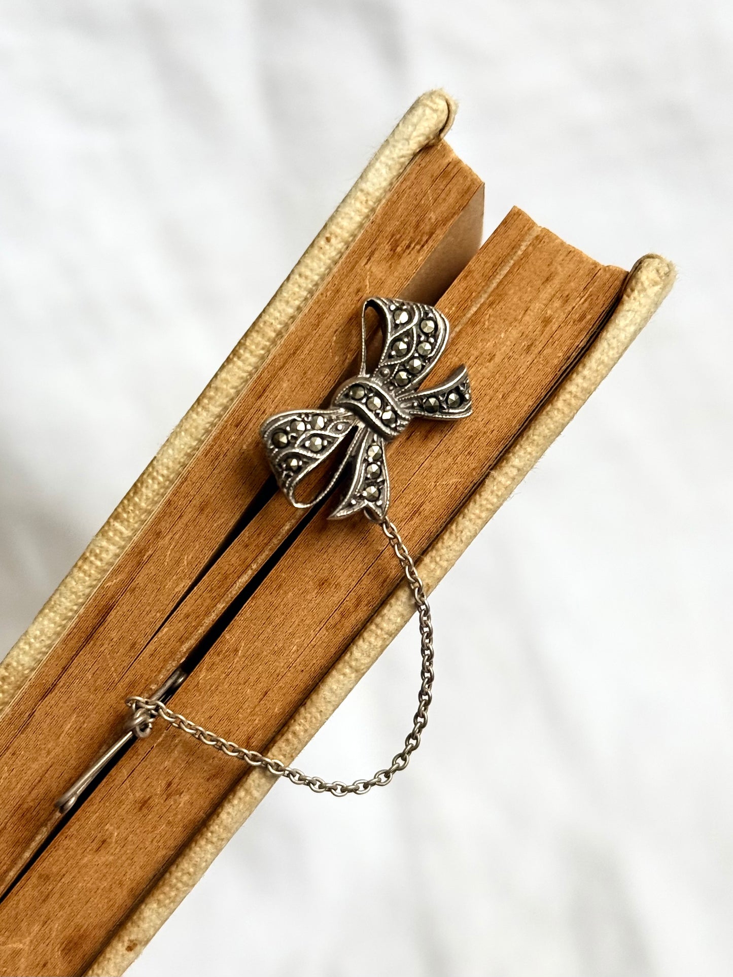 .1930s .1940s Art Deco revival Bow Ribbon silver Marcasite gemstone sweetheart brooch lapel pin