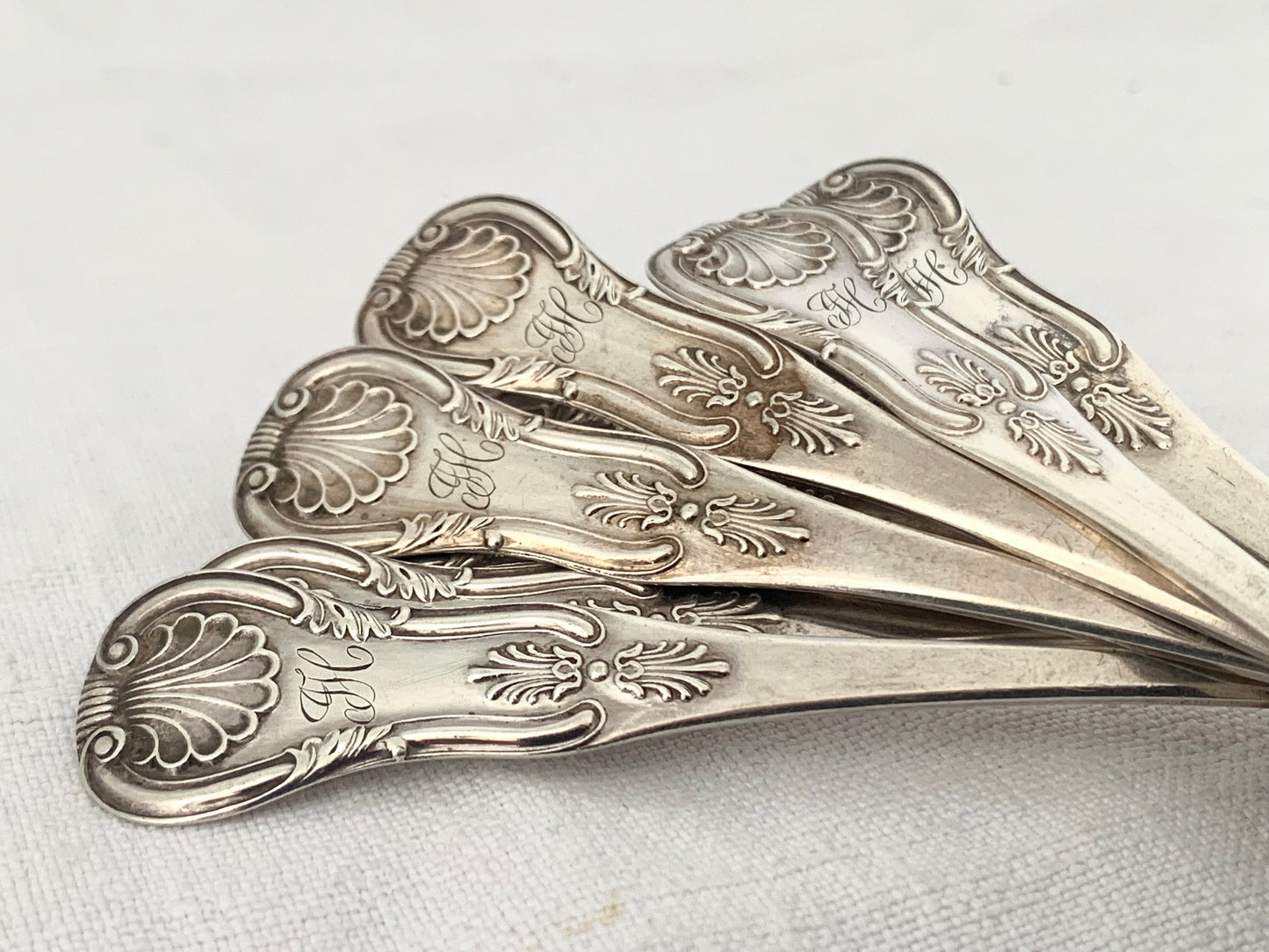.925 1870 hallmark sterling silver Scottish Scotland Edinburgh collectors silver King’s Pattern 8 teaspoon set with JH monogram.