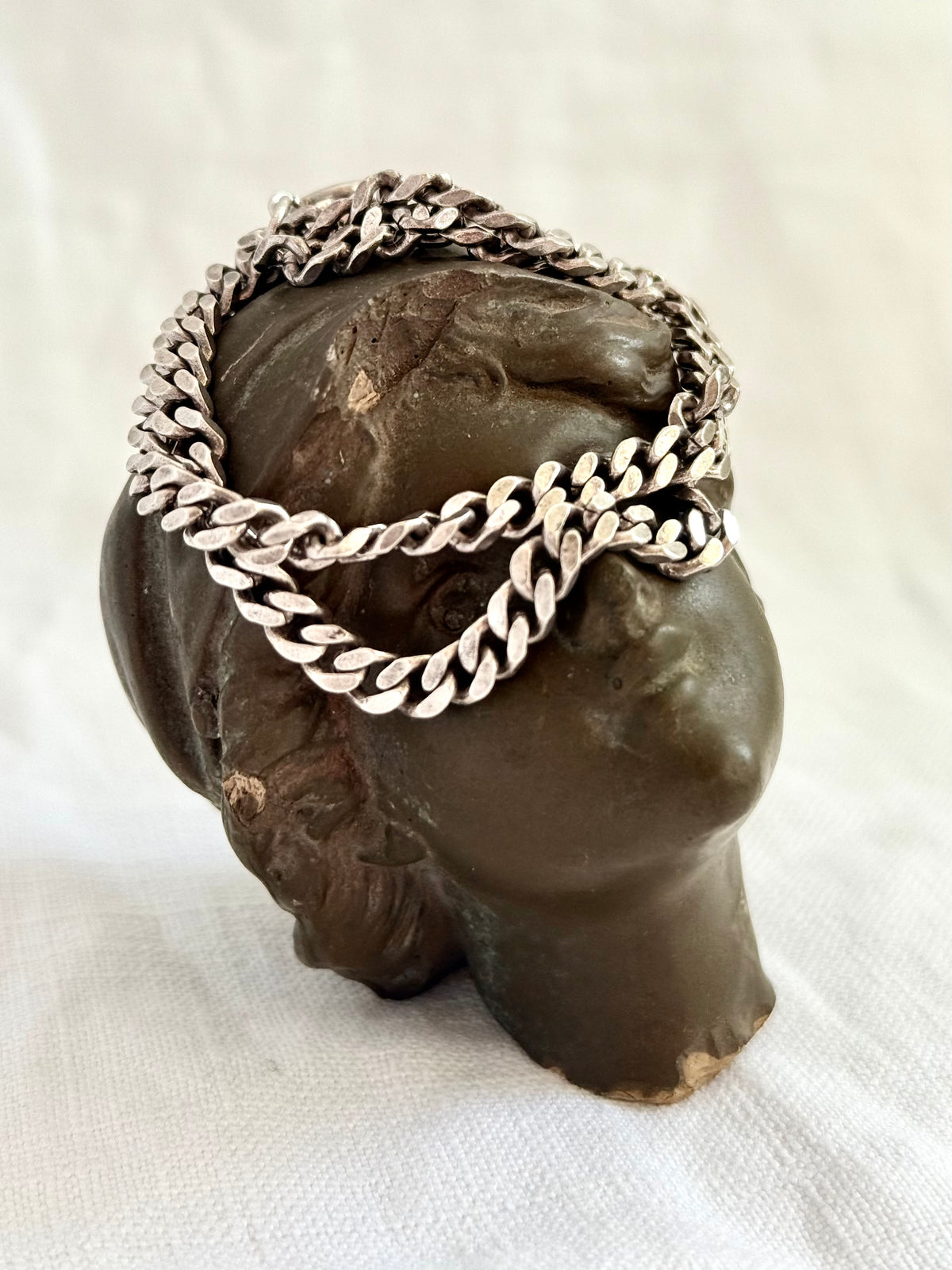 .1960s .925 chunky retro Modernist solid sterling silver fancy form knife edge classic statement chunky flat curb chain necklace