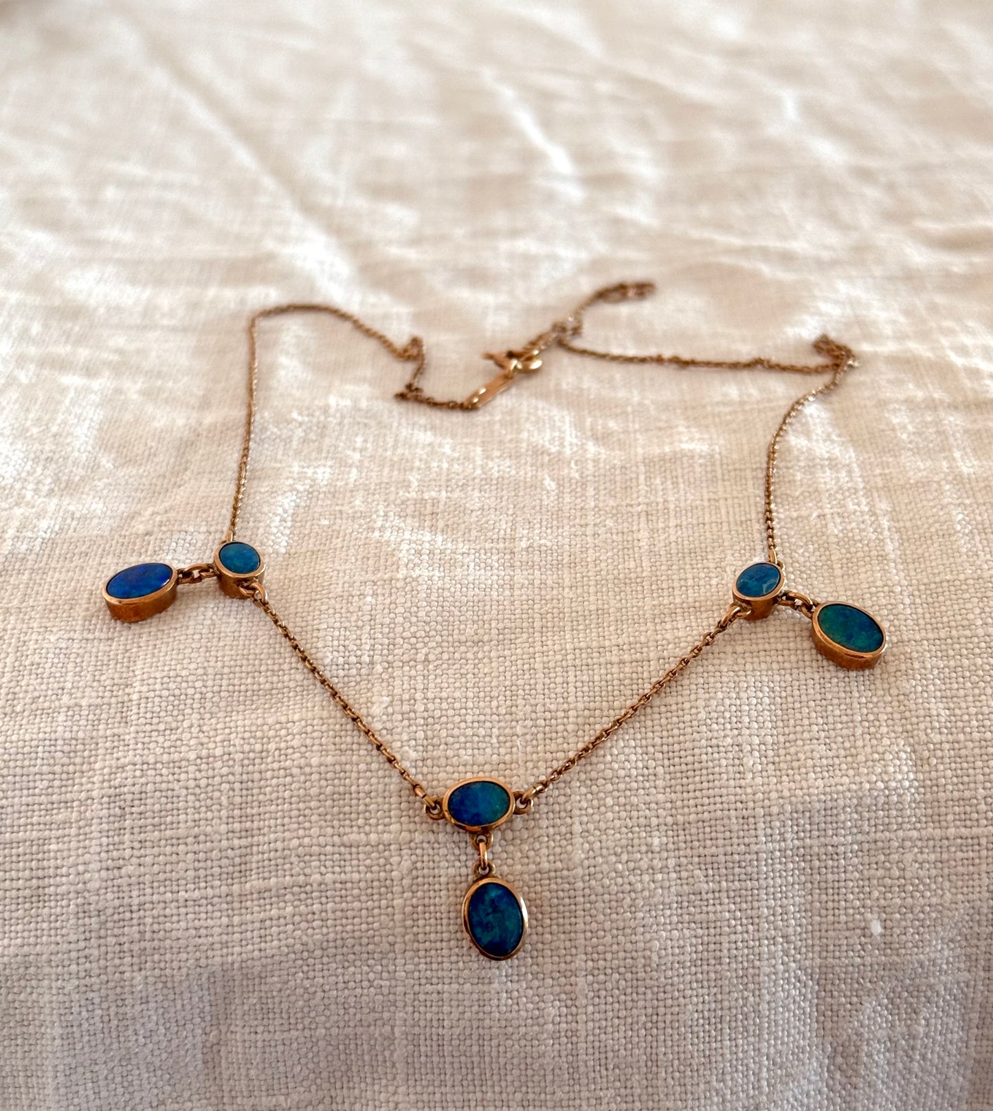 .1917 .375 .9ct Antique Art Nouveau 9ct rose gold Lariat Riviera Natural black Australian boulder Opal elegant drop dangle necklace