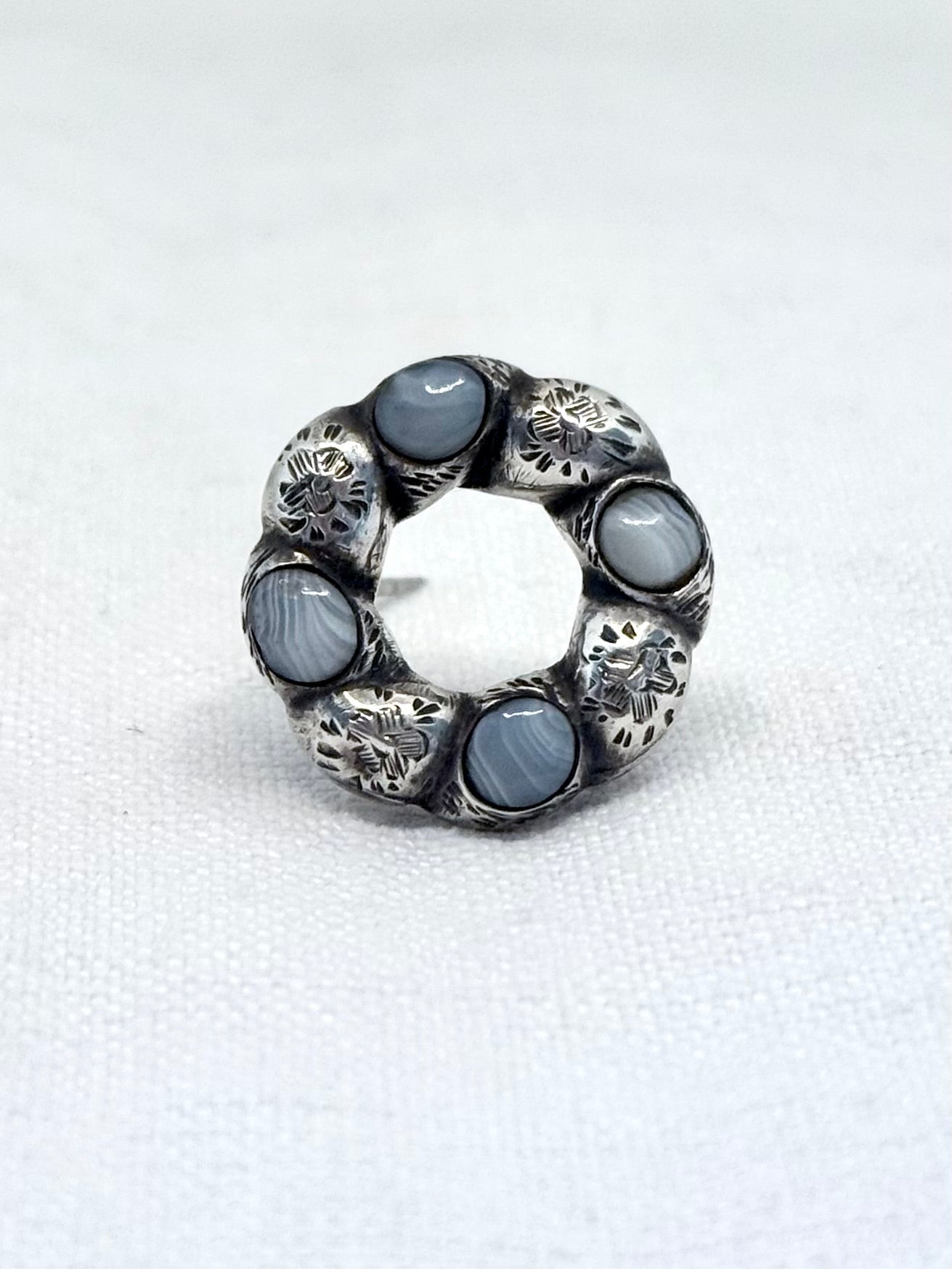 .1800s .1880s antique Agate Montrose Blue Lace Agate Victorian Scottish Grey Banded Agate and engraved Silver Scotland small Target wreath circle brooch