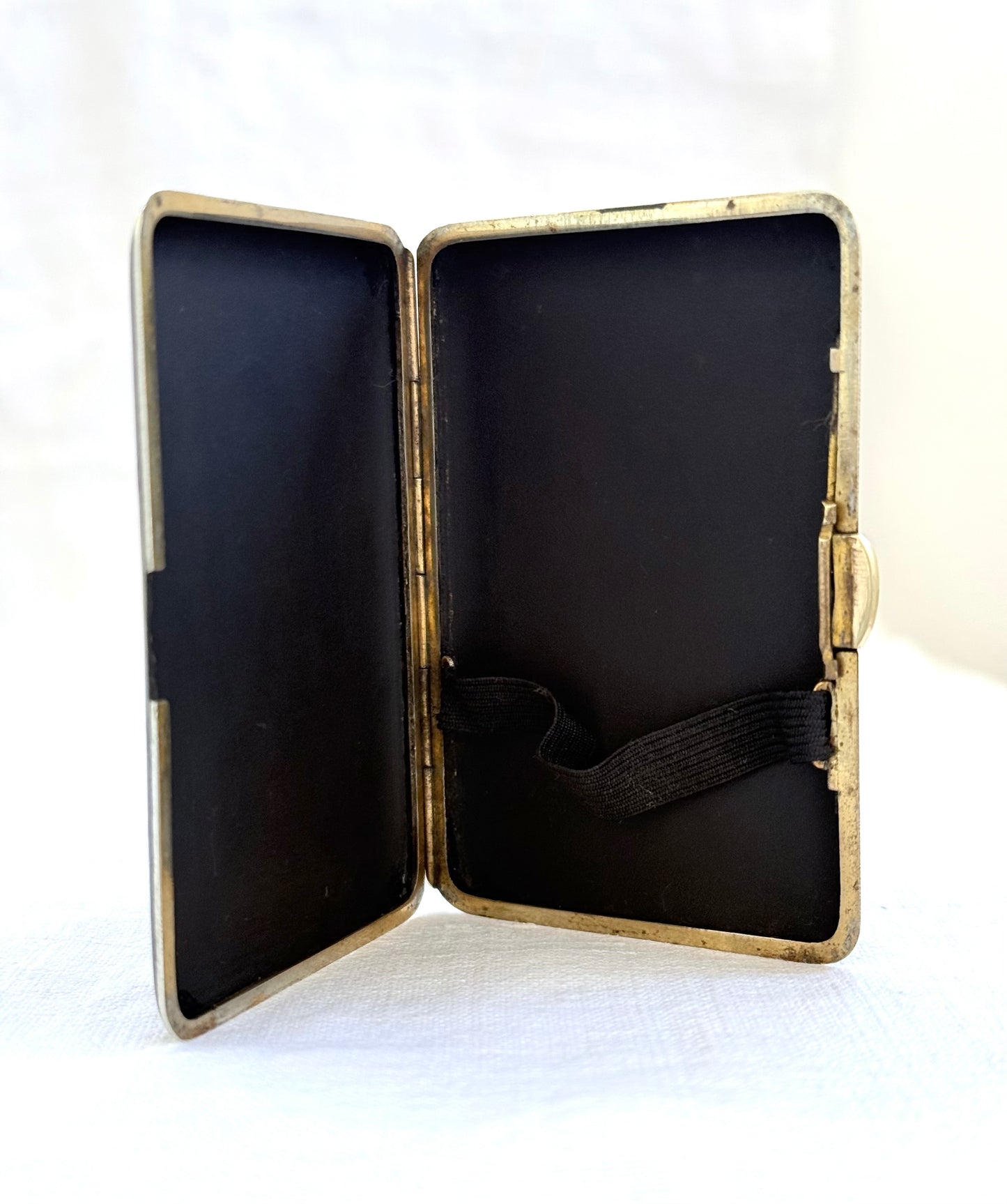 .1930s .1940s .24k gold collectors Japanese craft-man studio made Damascene mixed metal inlay oriental treasure cigarette trinket case