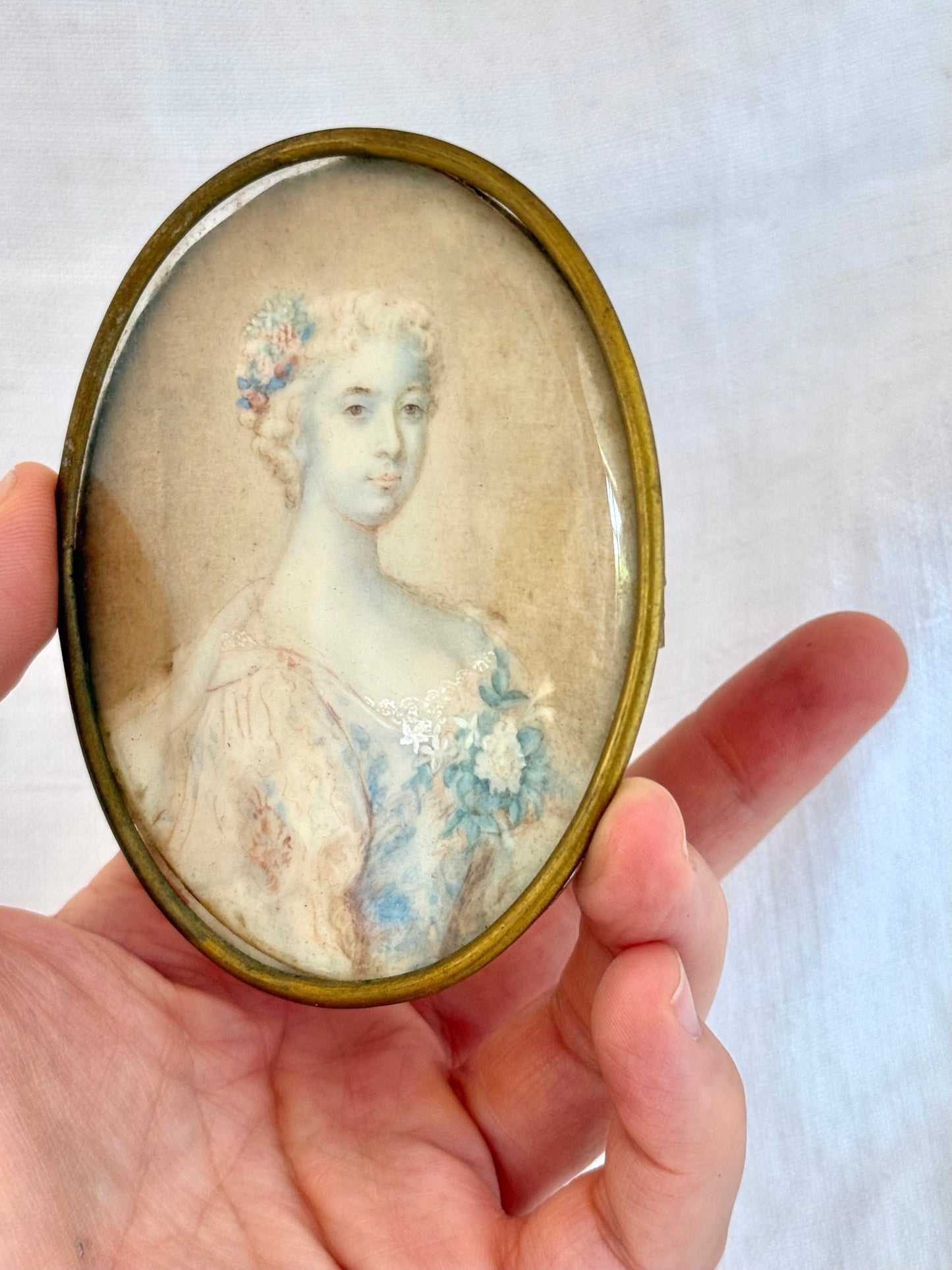 .1880s .1900s antique hand painted miniature dame Victorian era early Edwardian era portrait painting