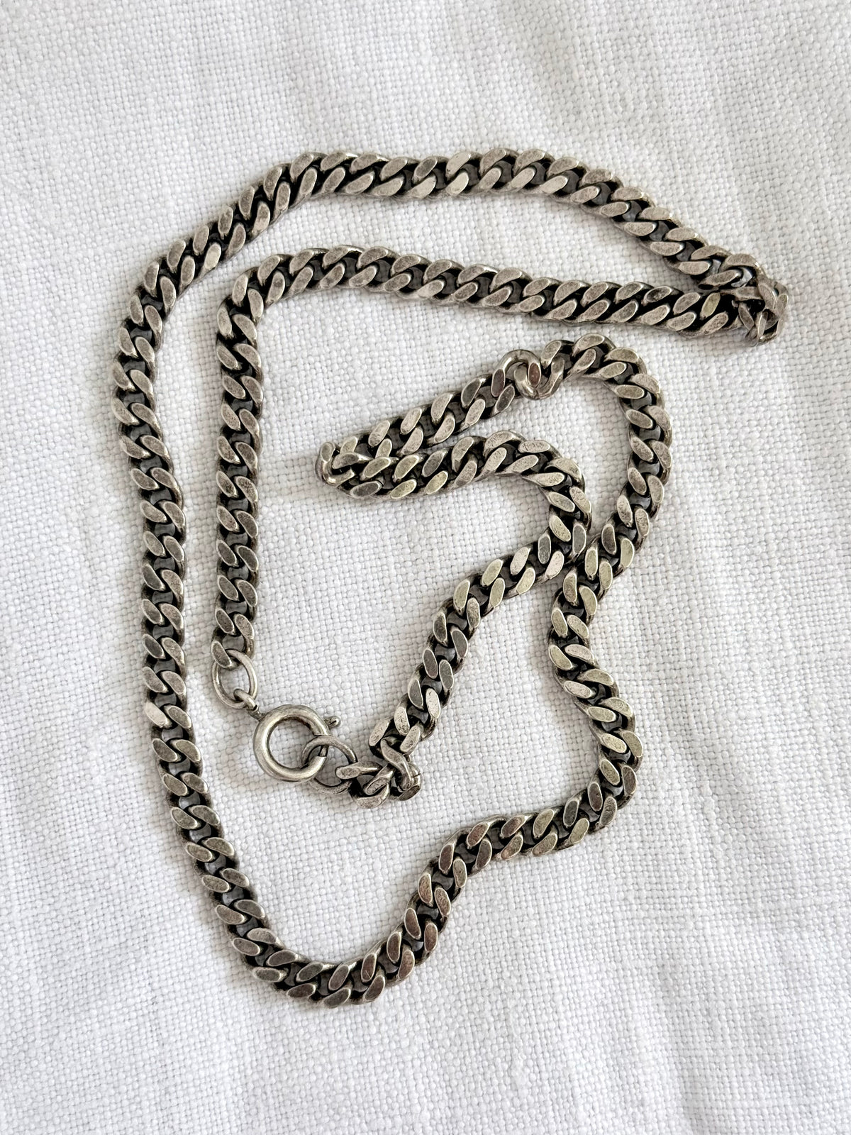 .1960s .925 chunky retro Modernist solid sterling silver fancy form knife edge classic statement chunky flat curb chain necklace