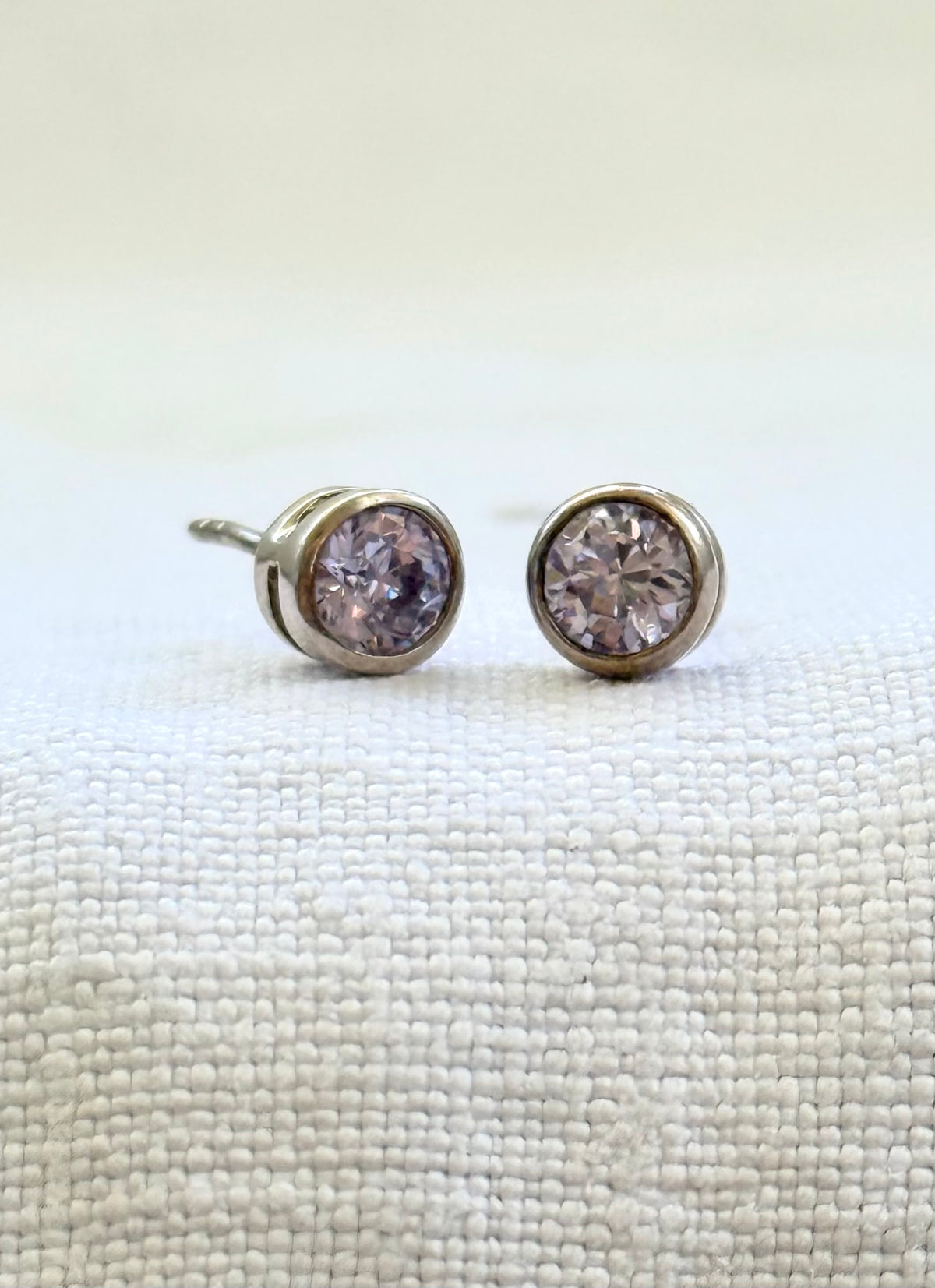 .925 modernist purple crystal gemstone classic round post stud sterling silver earrings