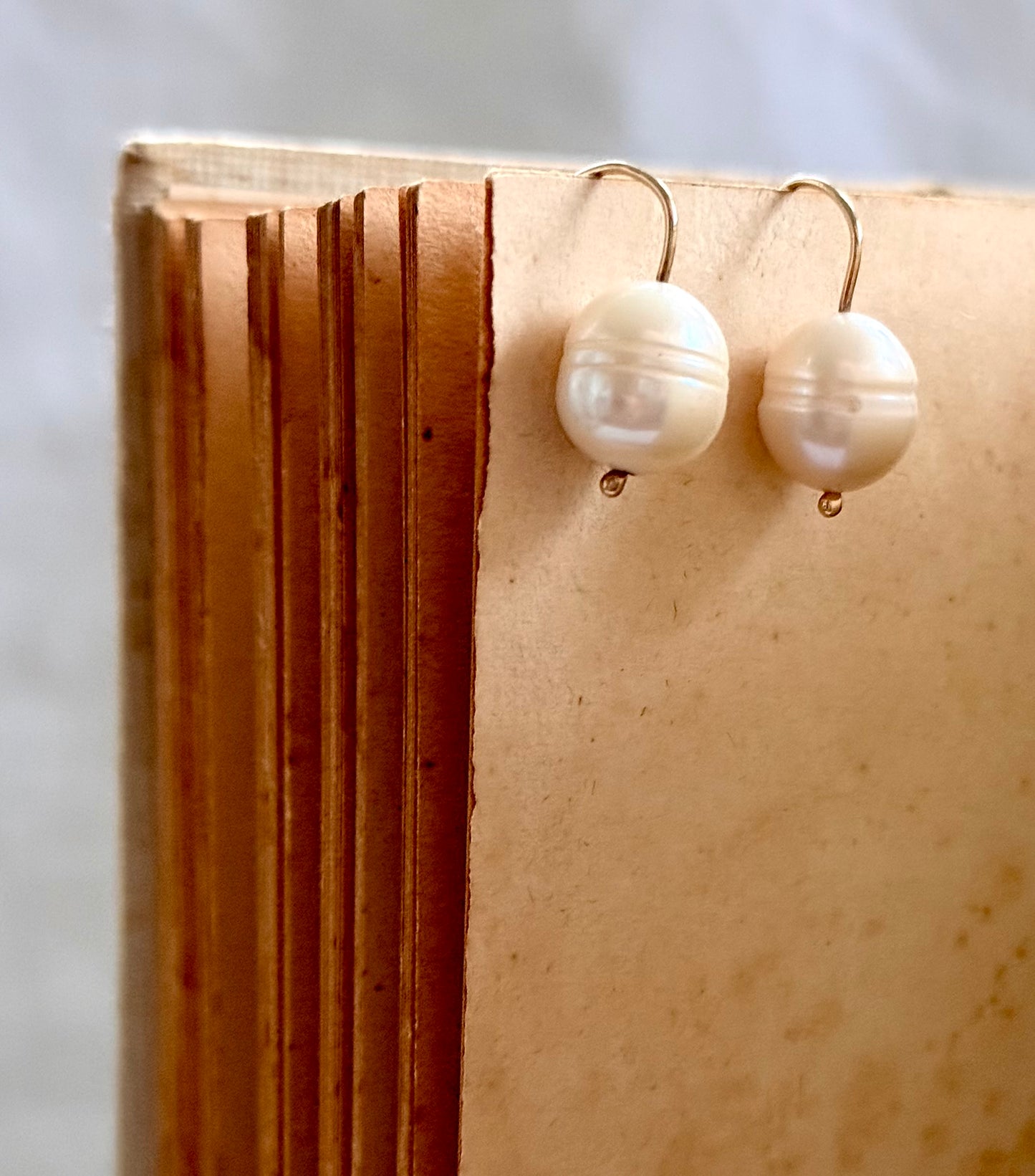 .375 .9ct luxury opulent white pearl hook drop dangle earrings