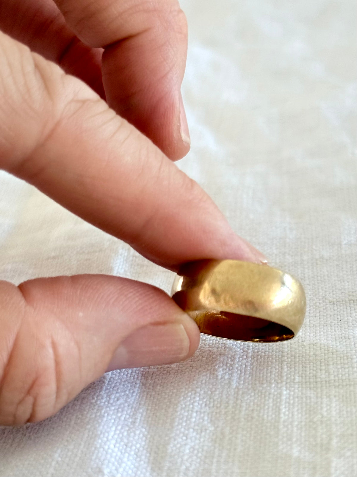 .1967 .375 8.8mm wide .9ct classic half round warm wide solid gold commitment engagement wedding ring band