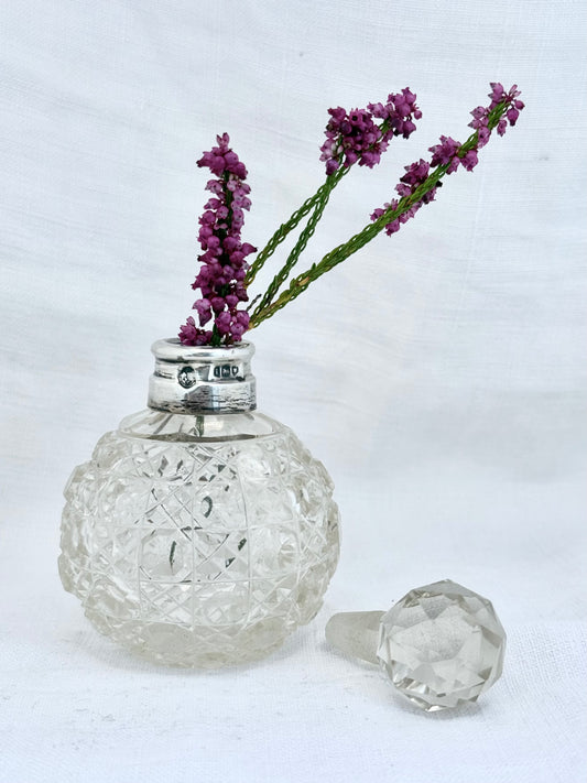 .1904 .925 antique Edwardian cut glass round bulb shaped silver collar accent Perfume scent bottle vessel