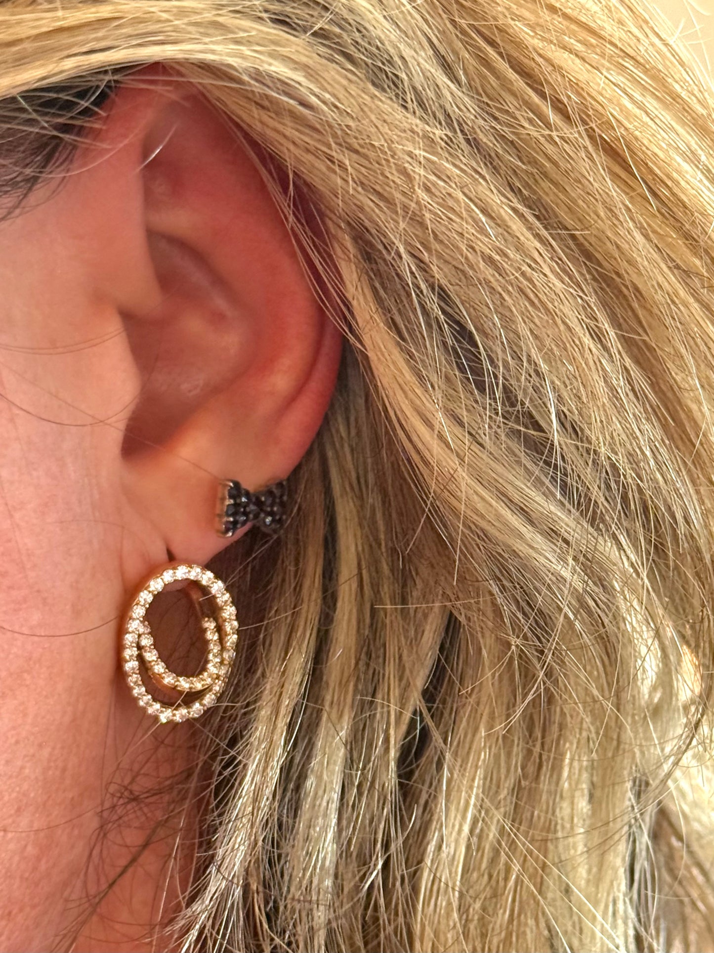 .18ct .750 .80 diamonds Brazilian designer rose gold modernist oval clip clasp luxury 18ct high carat gold and diamond studded earrings