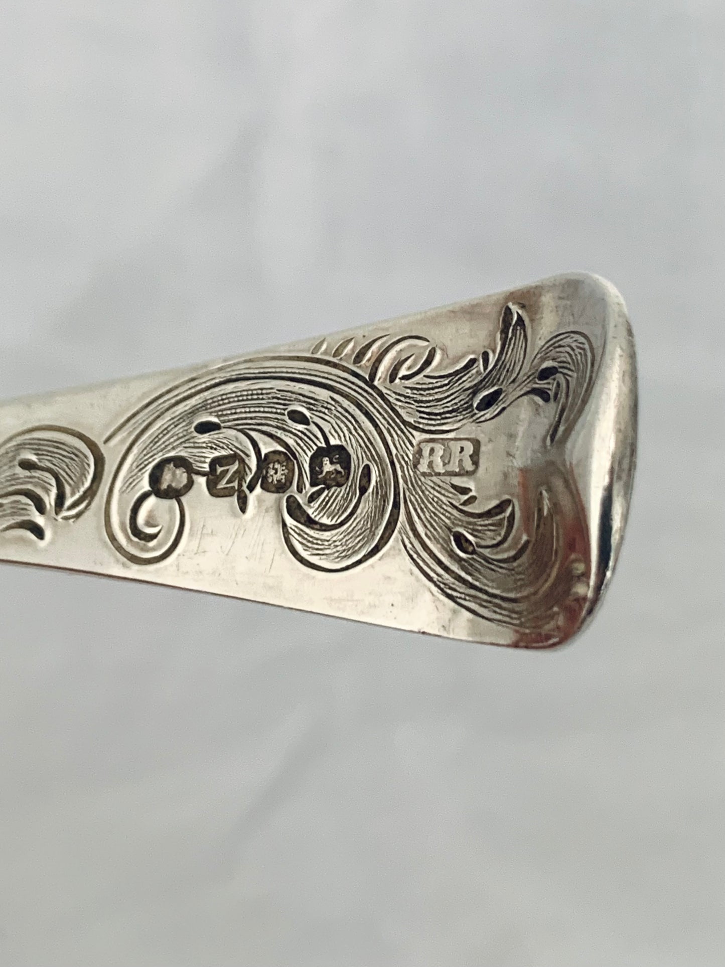 .925 1808 Georgian era sterling silver hallmarked circa 1808 large Berry serving spoon