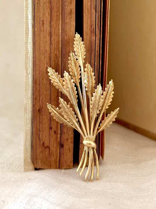 .1950s .375 .9ct yellow gold Grecian Hellenistic luxury gold leaf bouquet brooch Mid Century Modern lapel pin