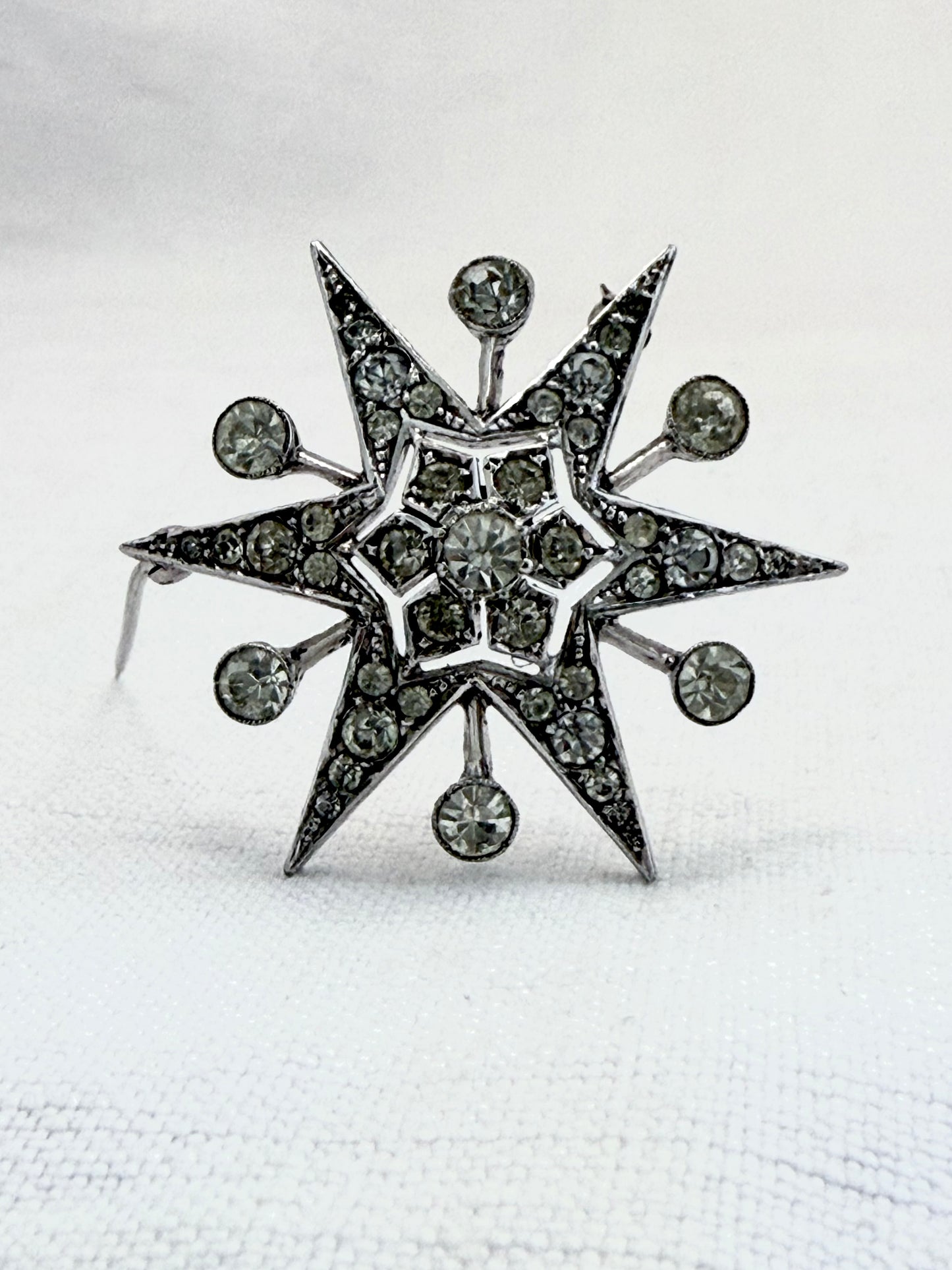 .1920s .925 silver Victorian revival Celestial starburst star bright shooting star brooch