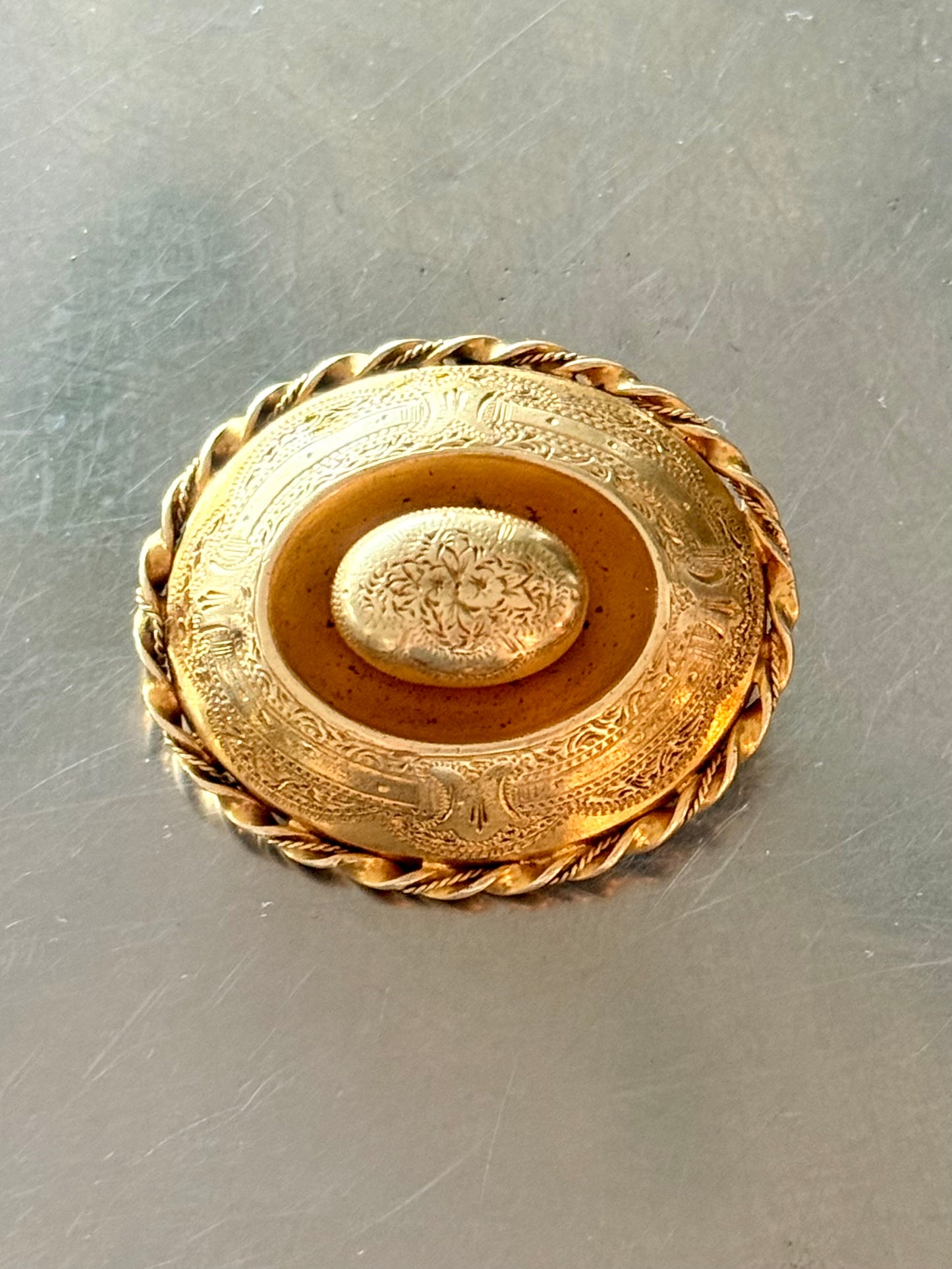 .1800s .1860s 1890s antique Victorian Grand Period fine yellow gold Pinchbeck floral oval target gold sweetheart brooch